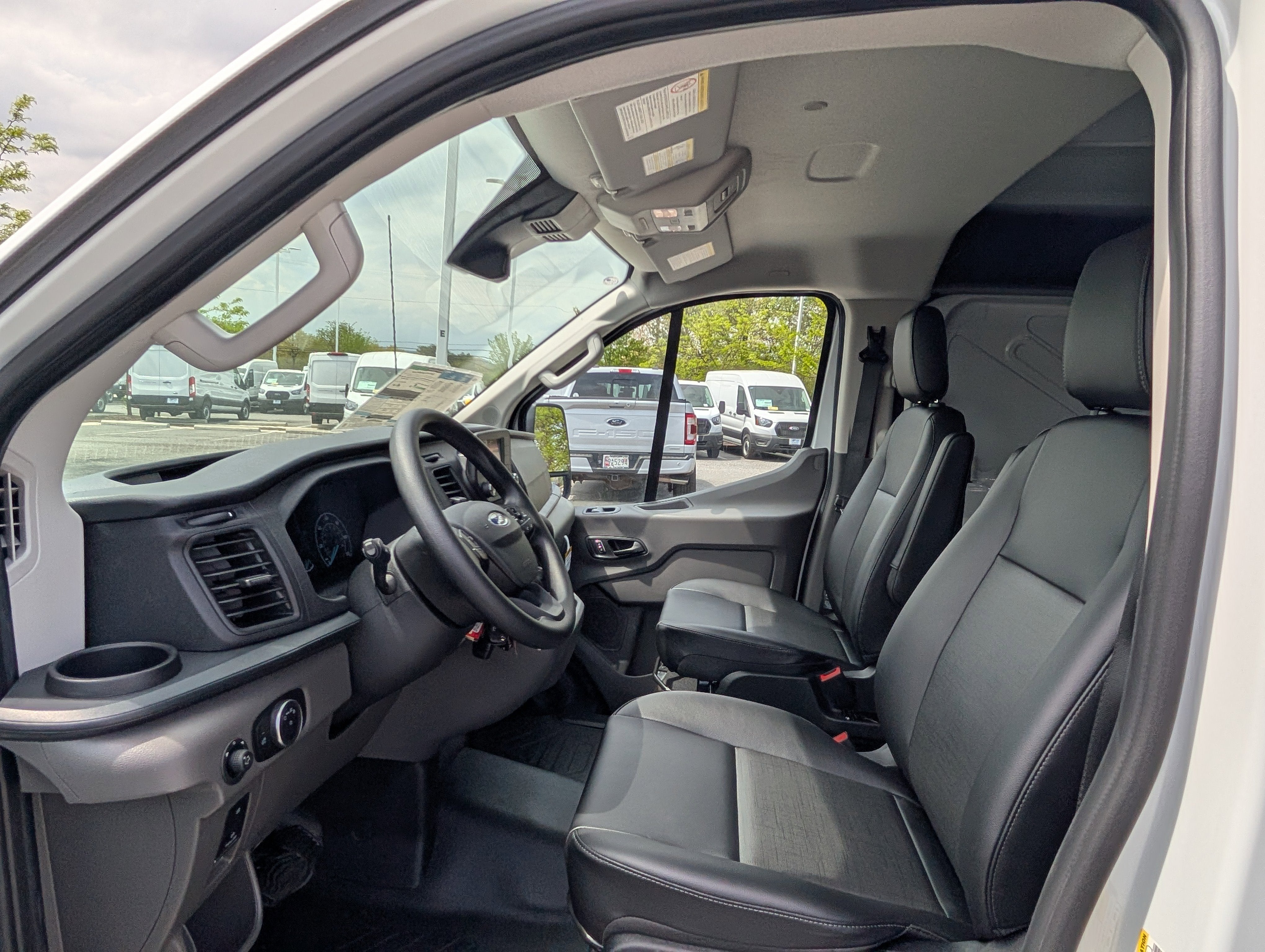 2025 Ford Transit Cargo Van Base