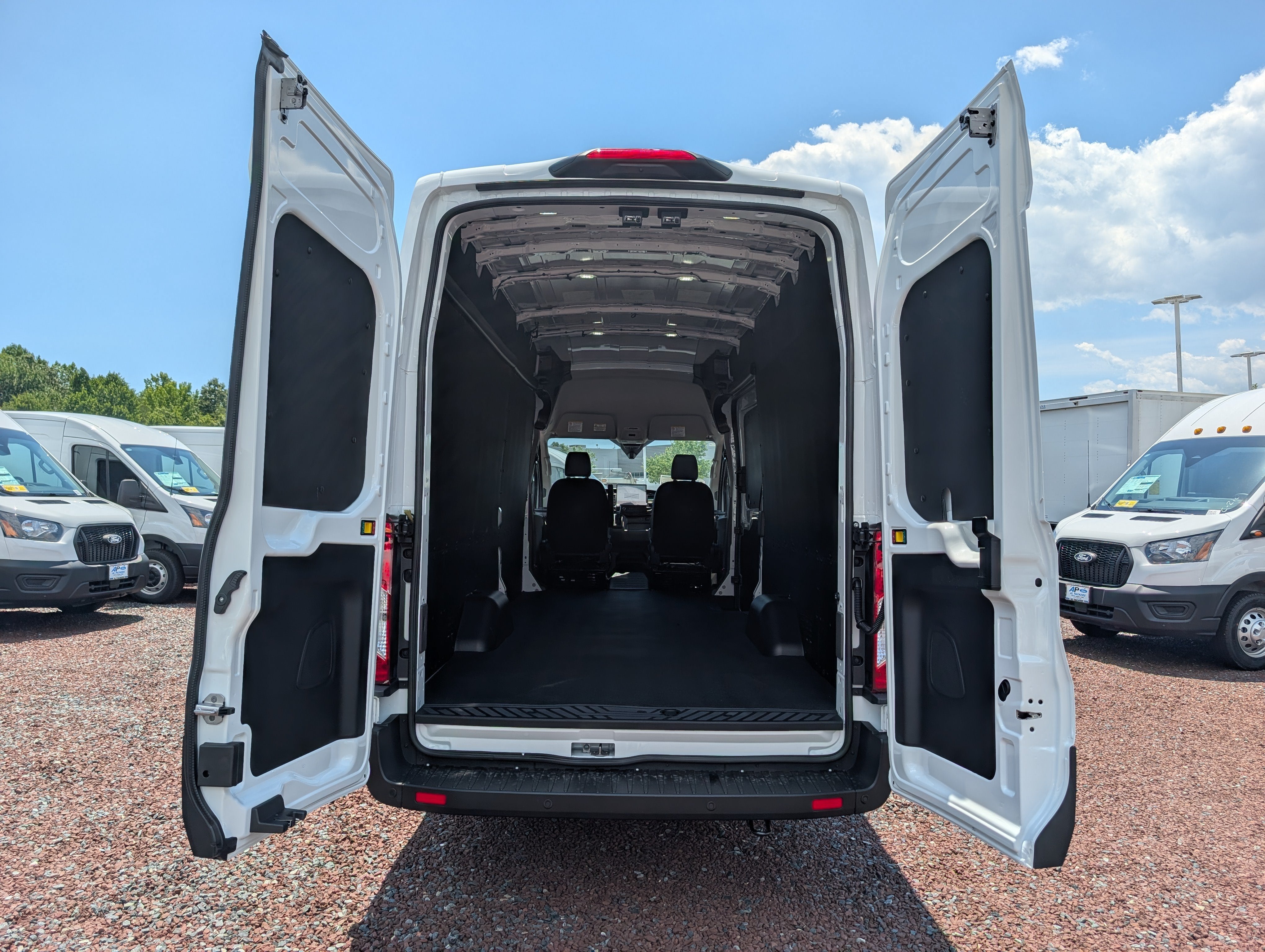 2026 Ford Transit Cargo Van Base