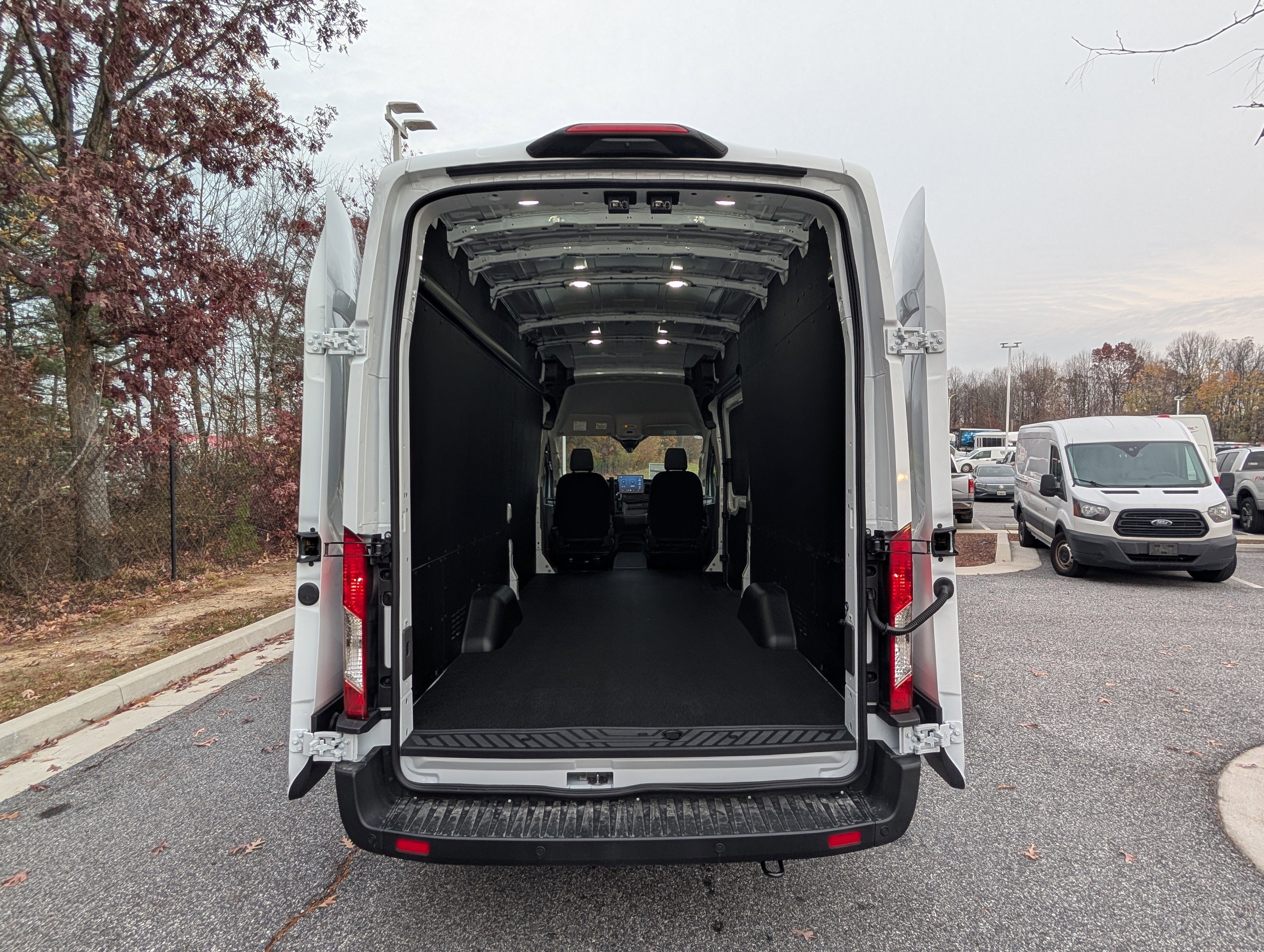 2026 Ford Transit Cargo Van Base