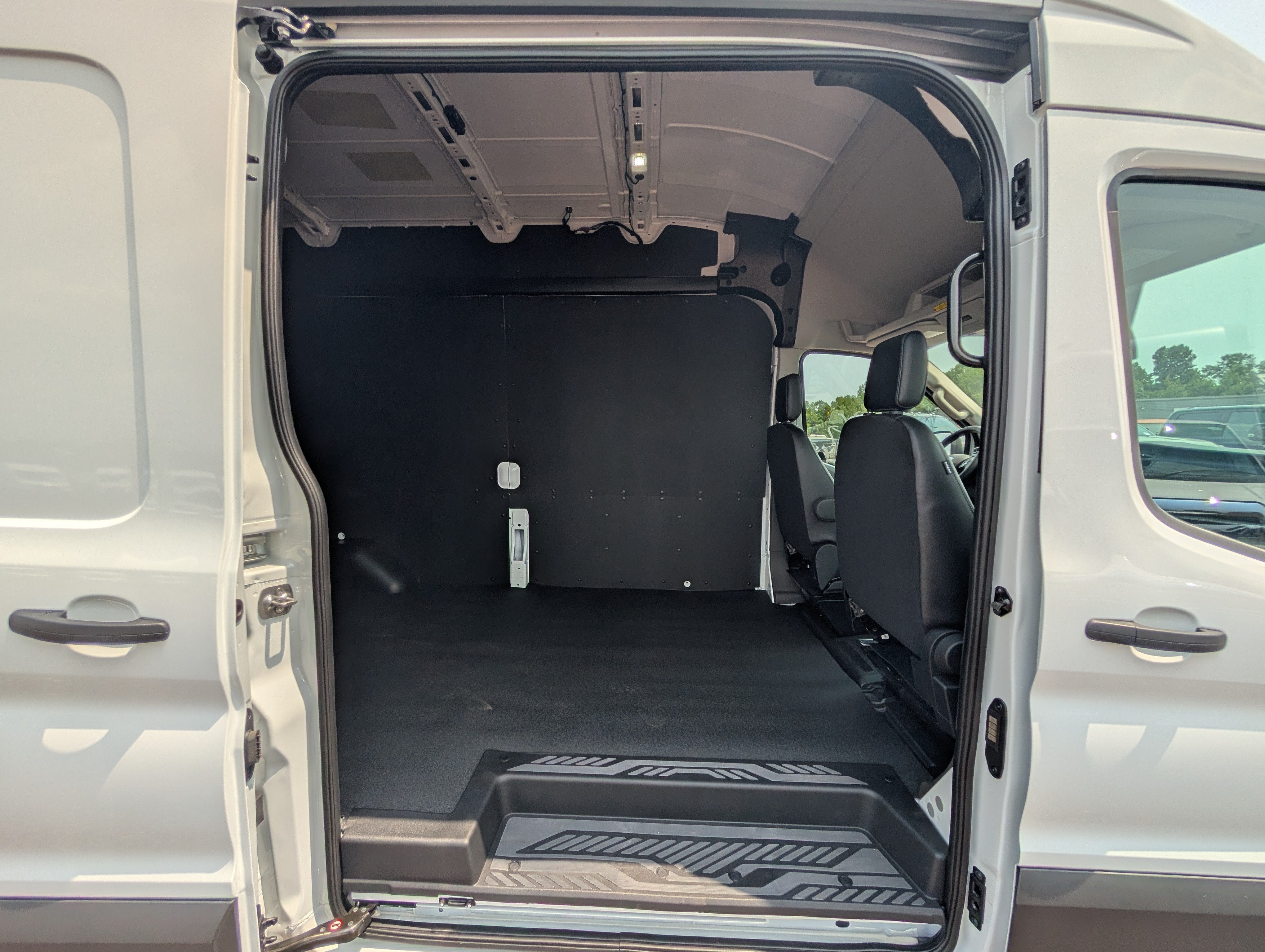 2026 Ford Transit Cargo Van Base