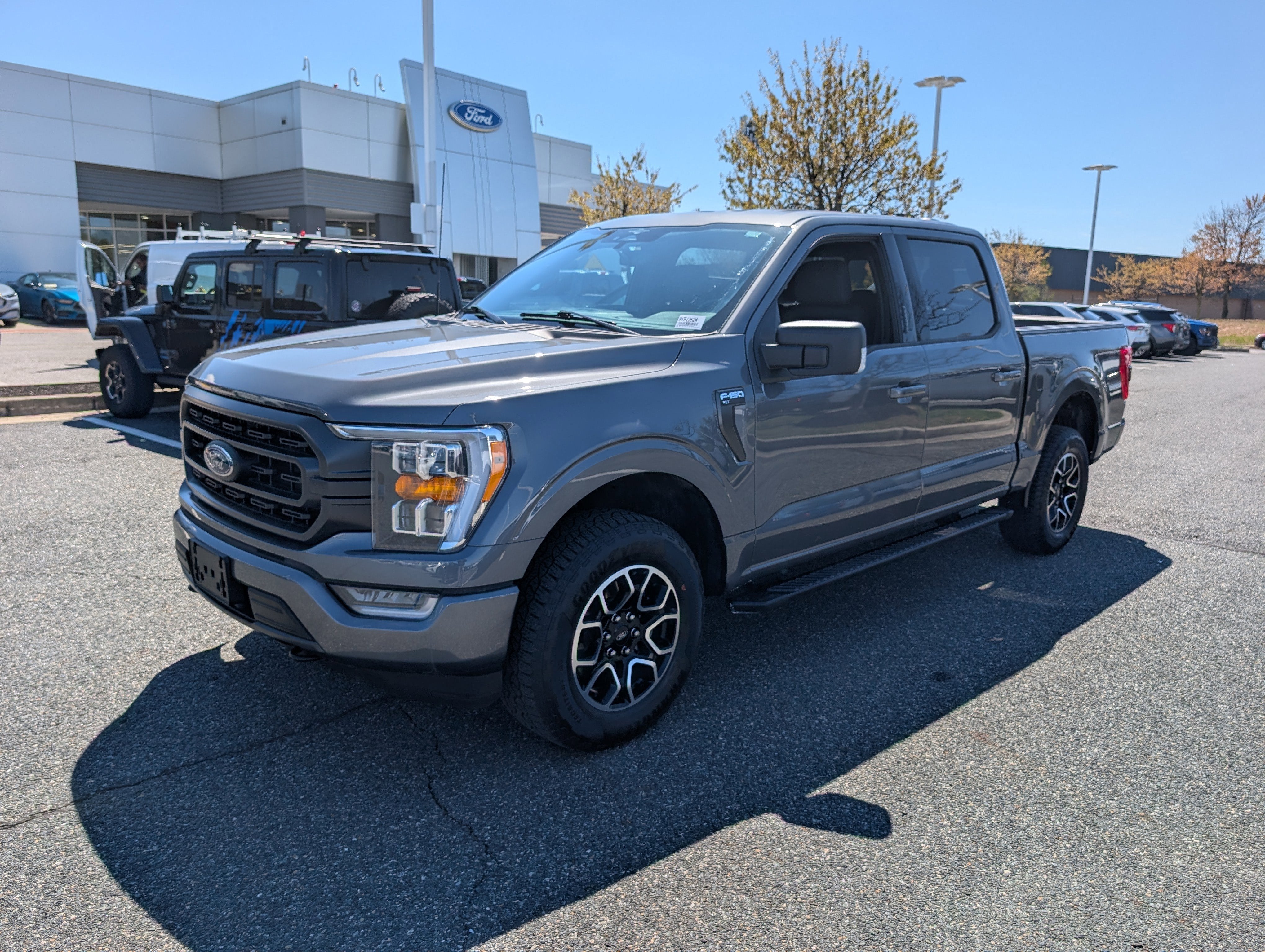 2023 Ford F-150 XLT