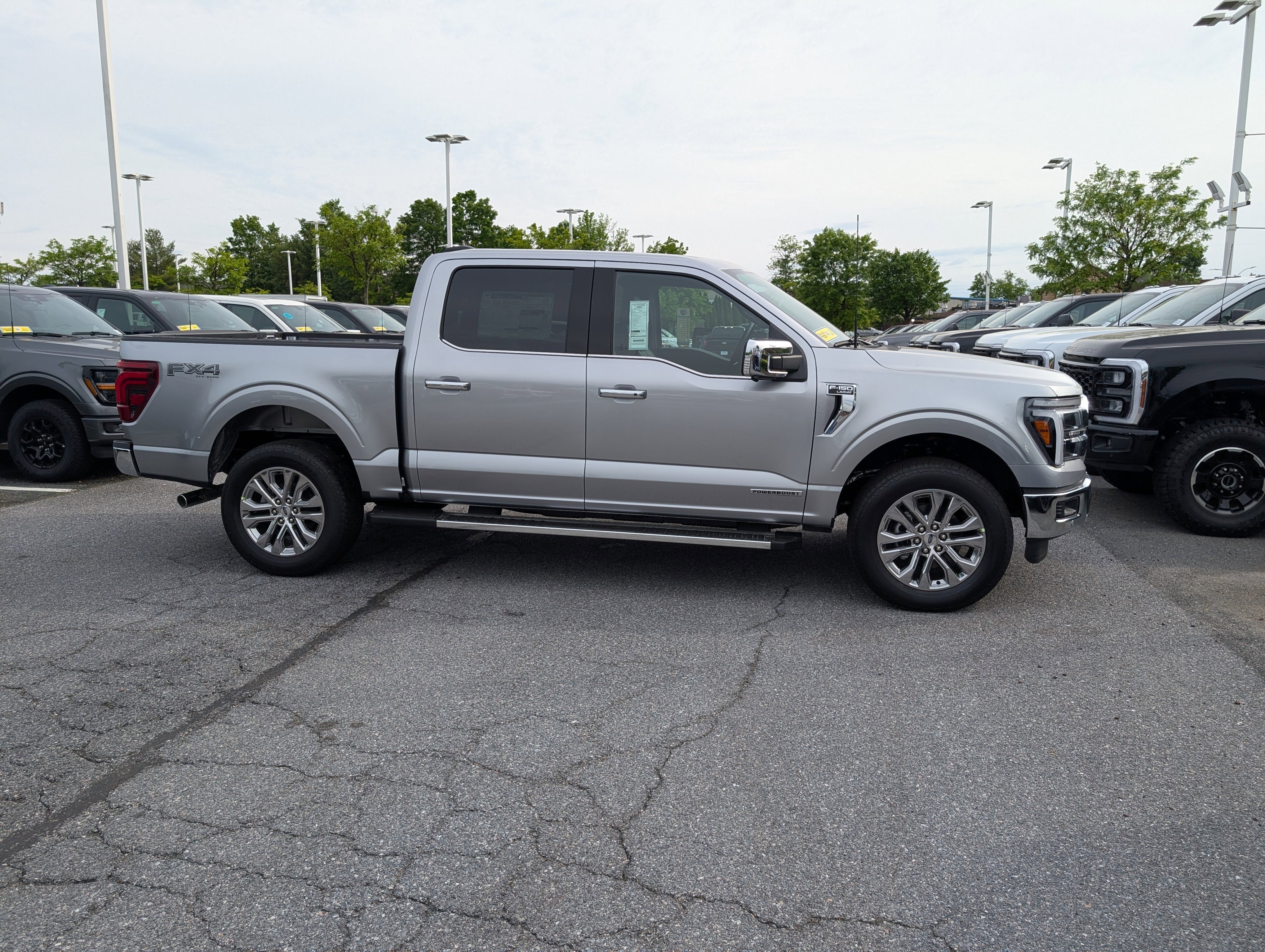 2025 Ford F-150 LARIAT