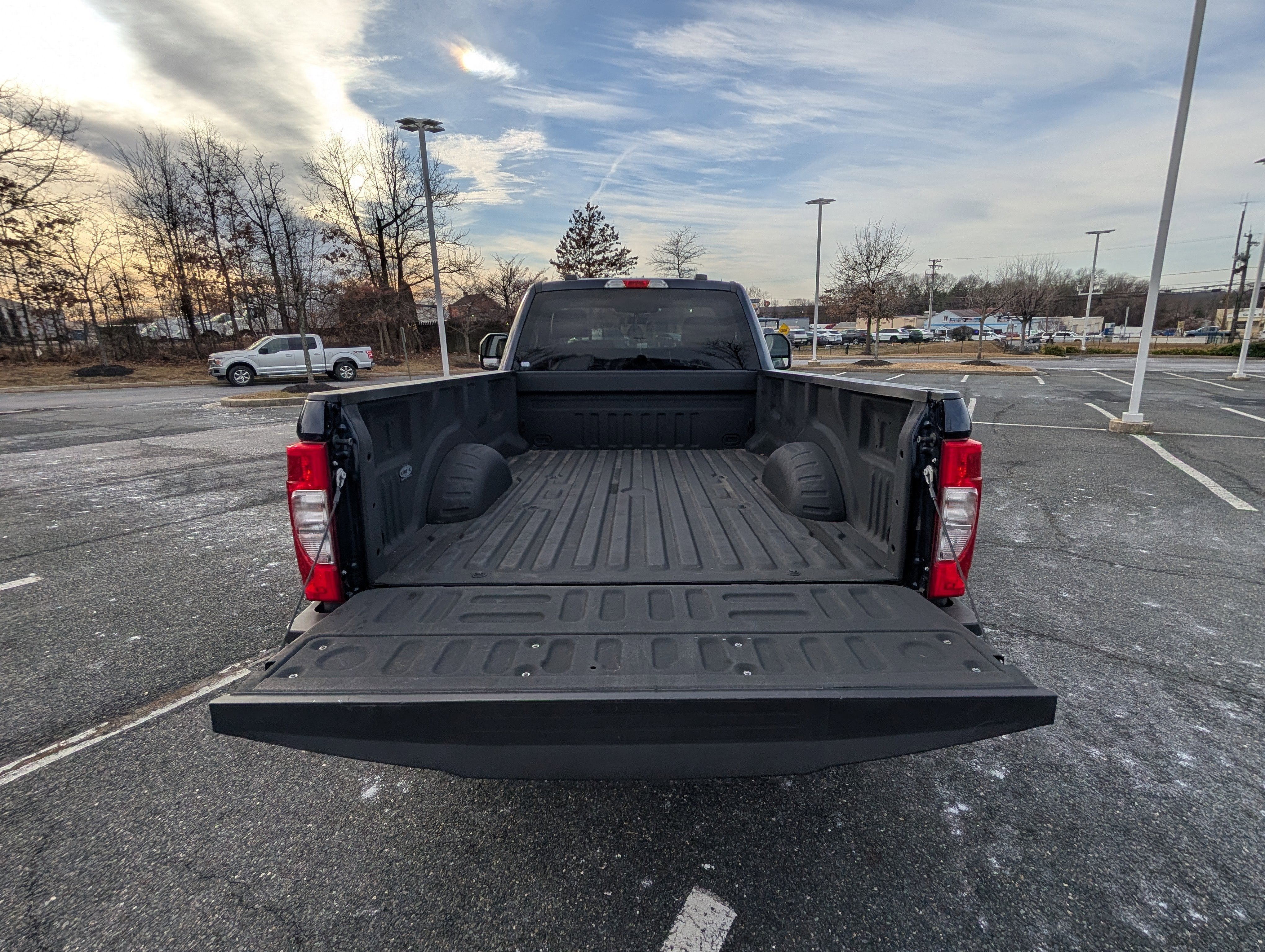 2022 Ford Super Duty F-350 SRW XL