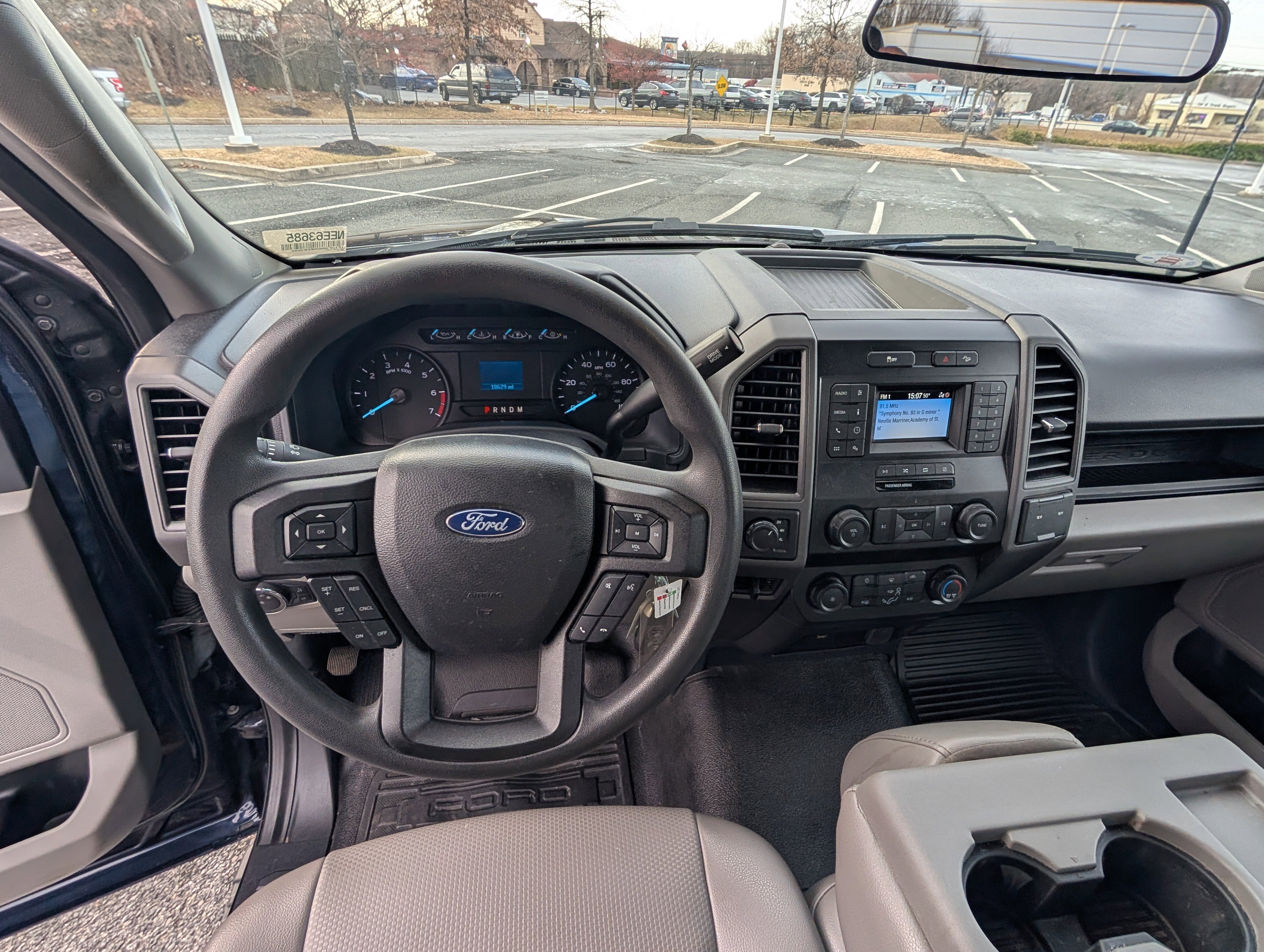 2022 Ford Super Duty F-350 SRW XL