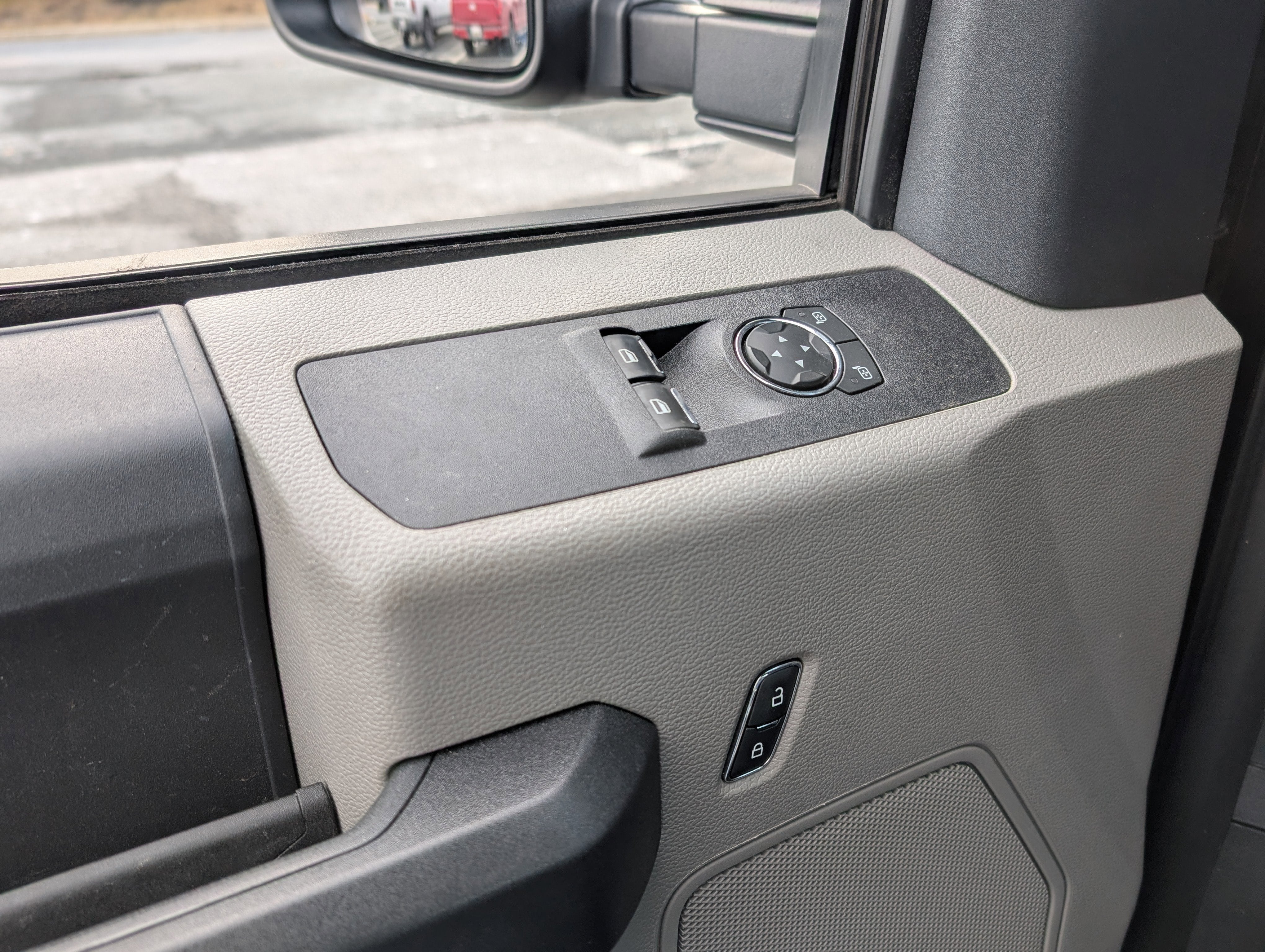 2022 Ford Super Duty F-350 SRW XL