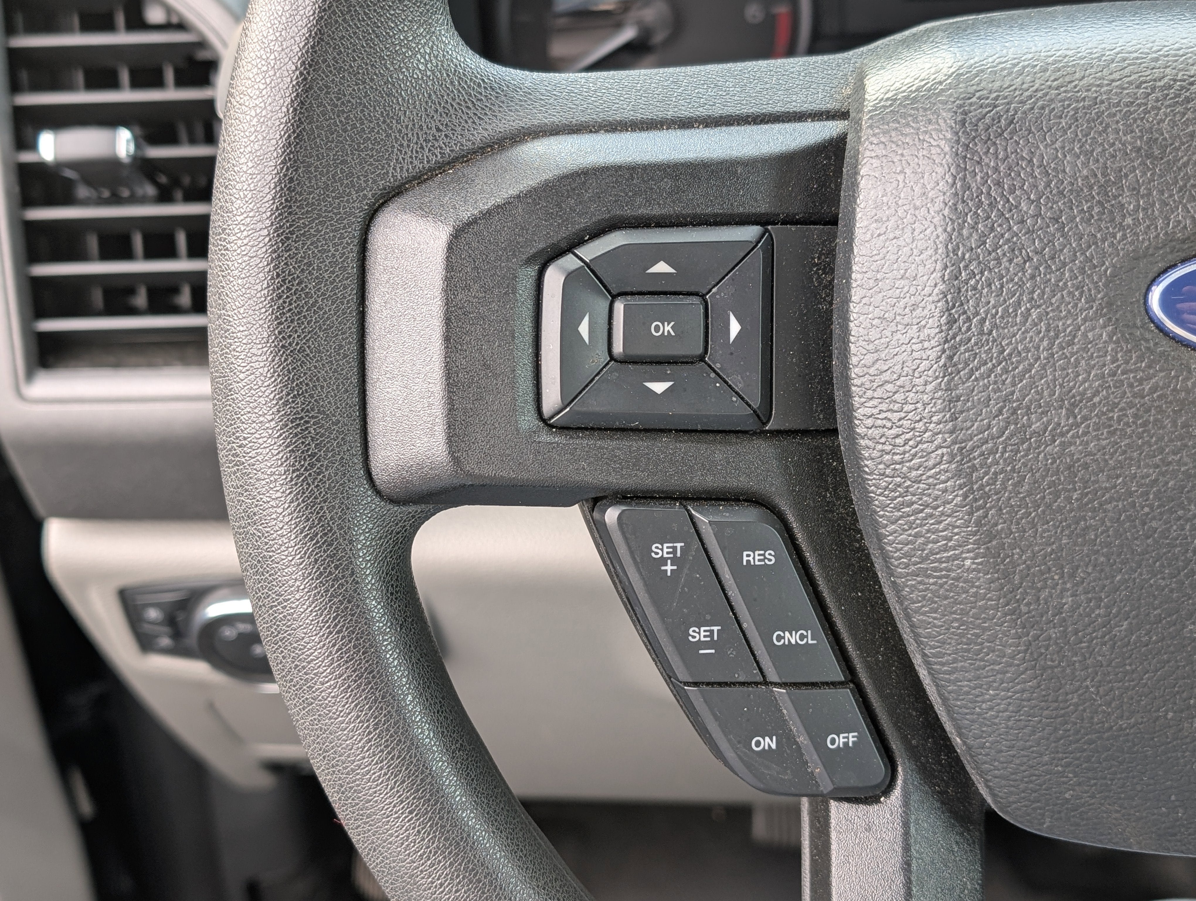 2022 Ford Super Duty F-350 SRW XL