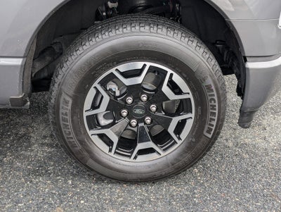 2023 Ford F-150 Lightning XLT