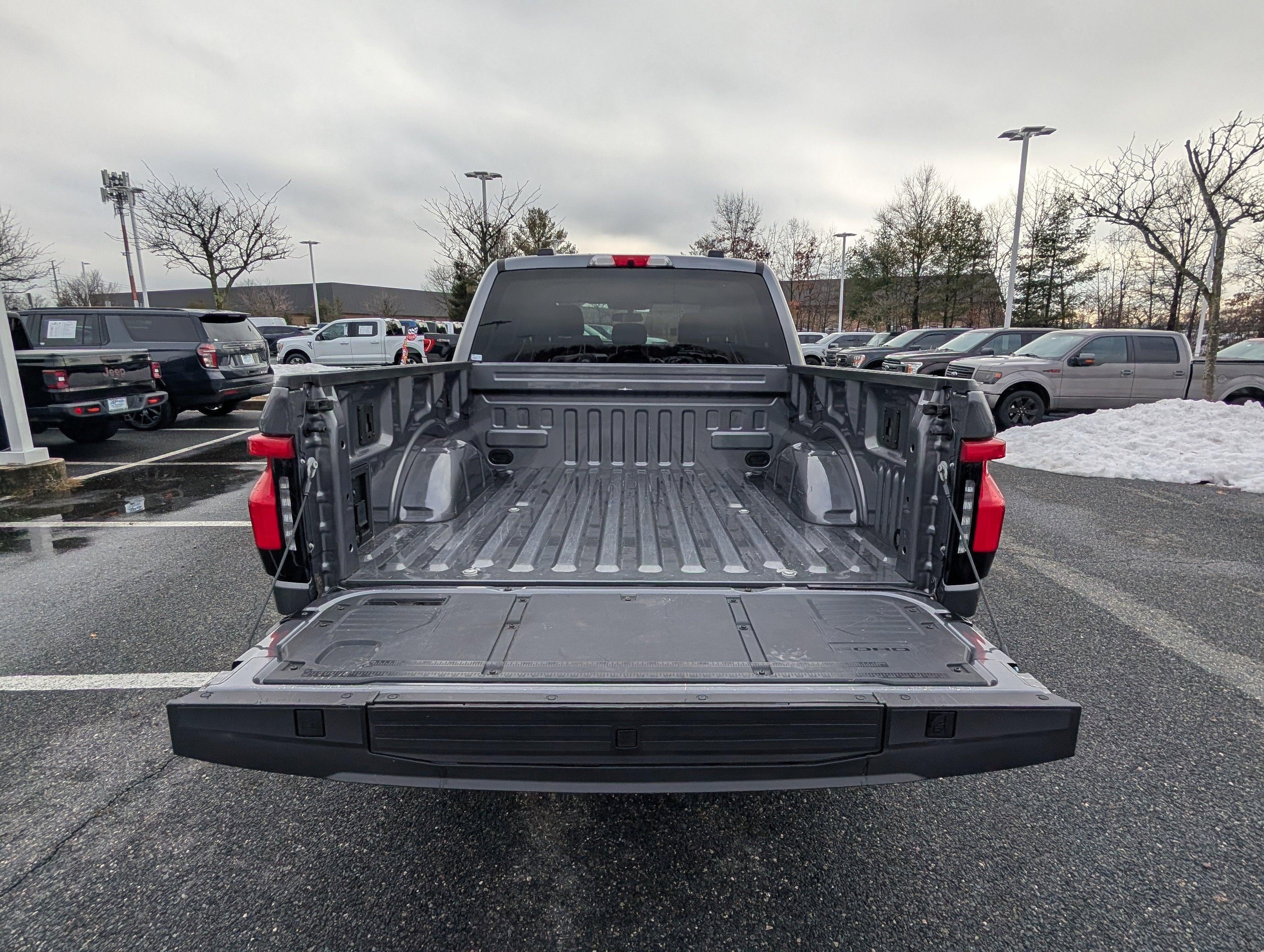 2023 Ford F-150 Lightning XLT