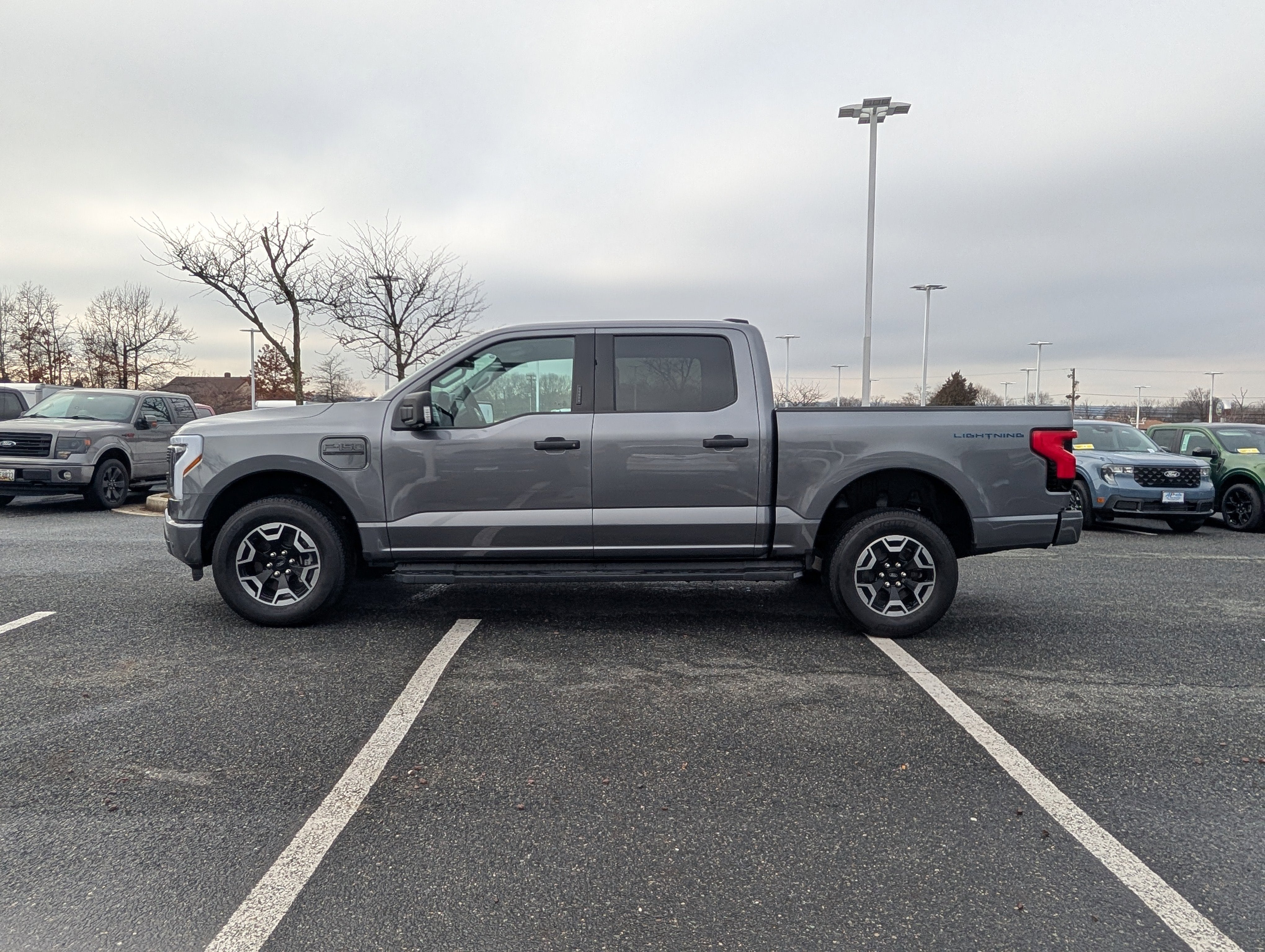 2023 Ford F-150 Lightning XLT