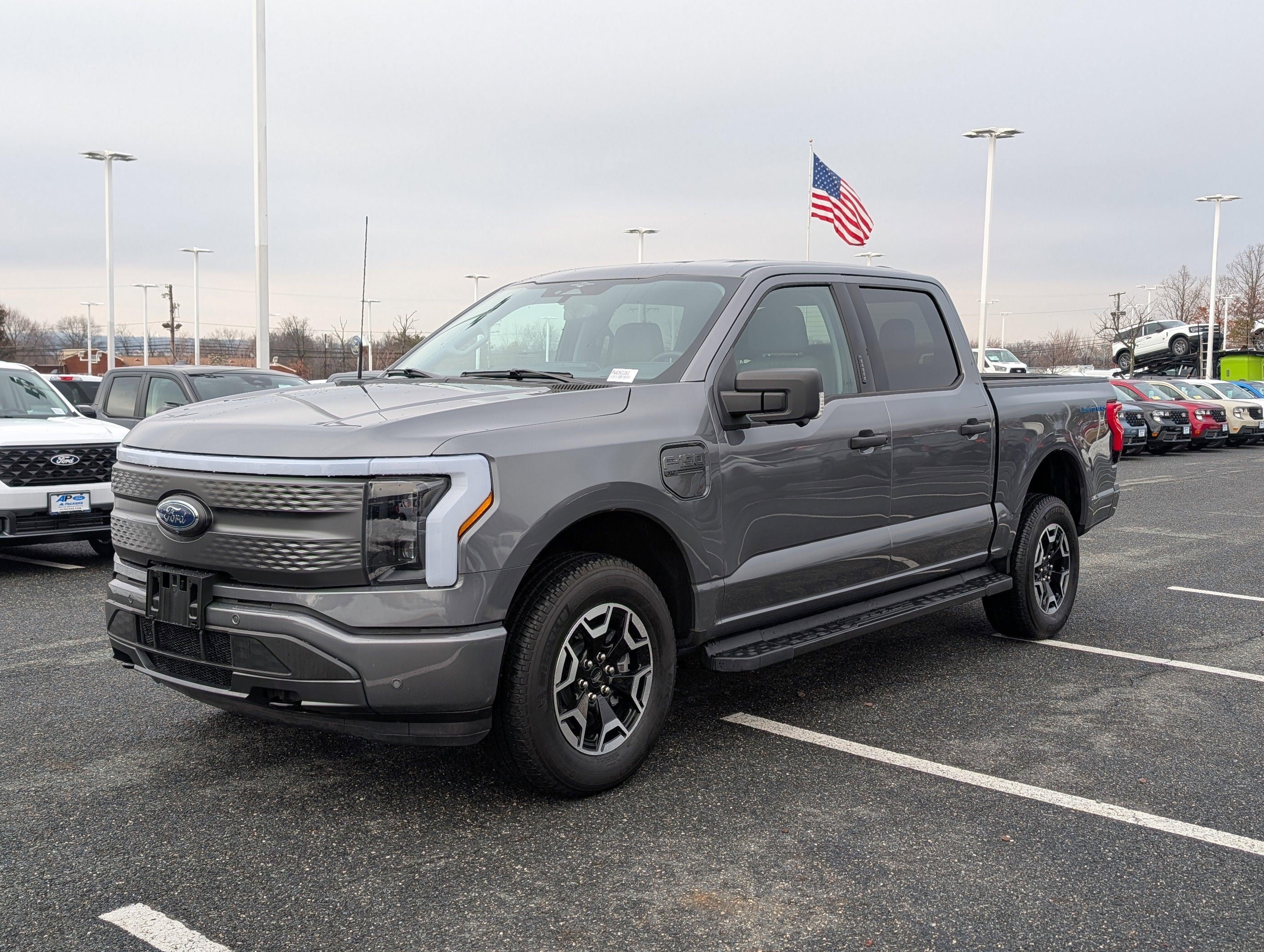 2023 Ford F-150 Lightning XLT