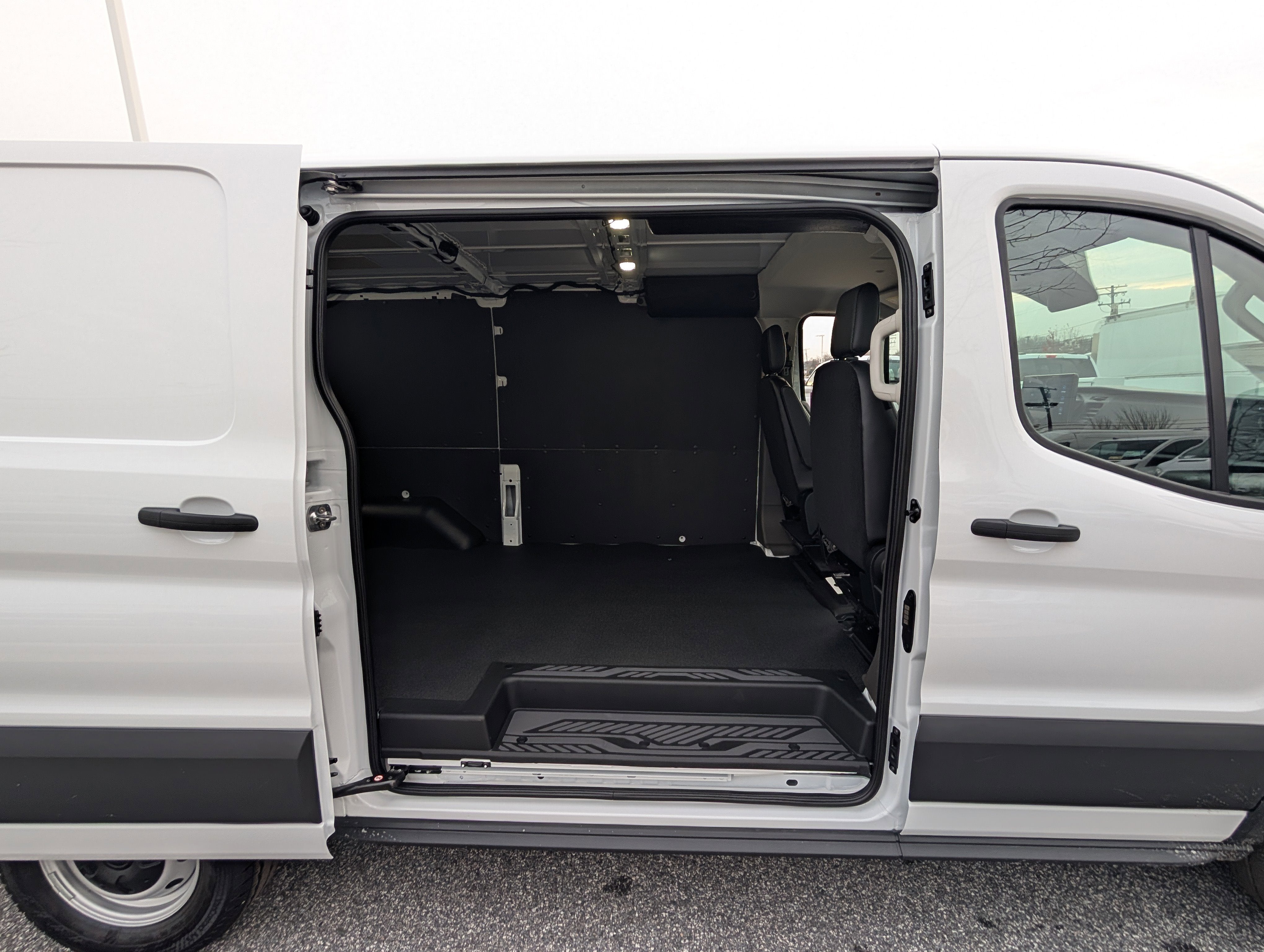 2026 Ford Transit Cargo Van Base