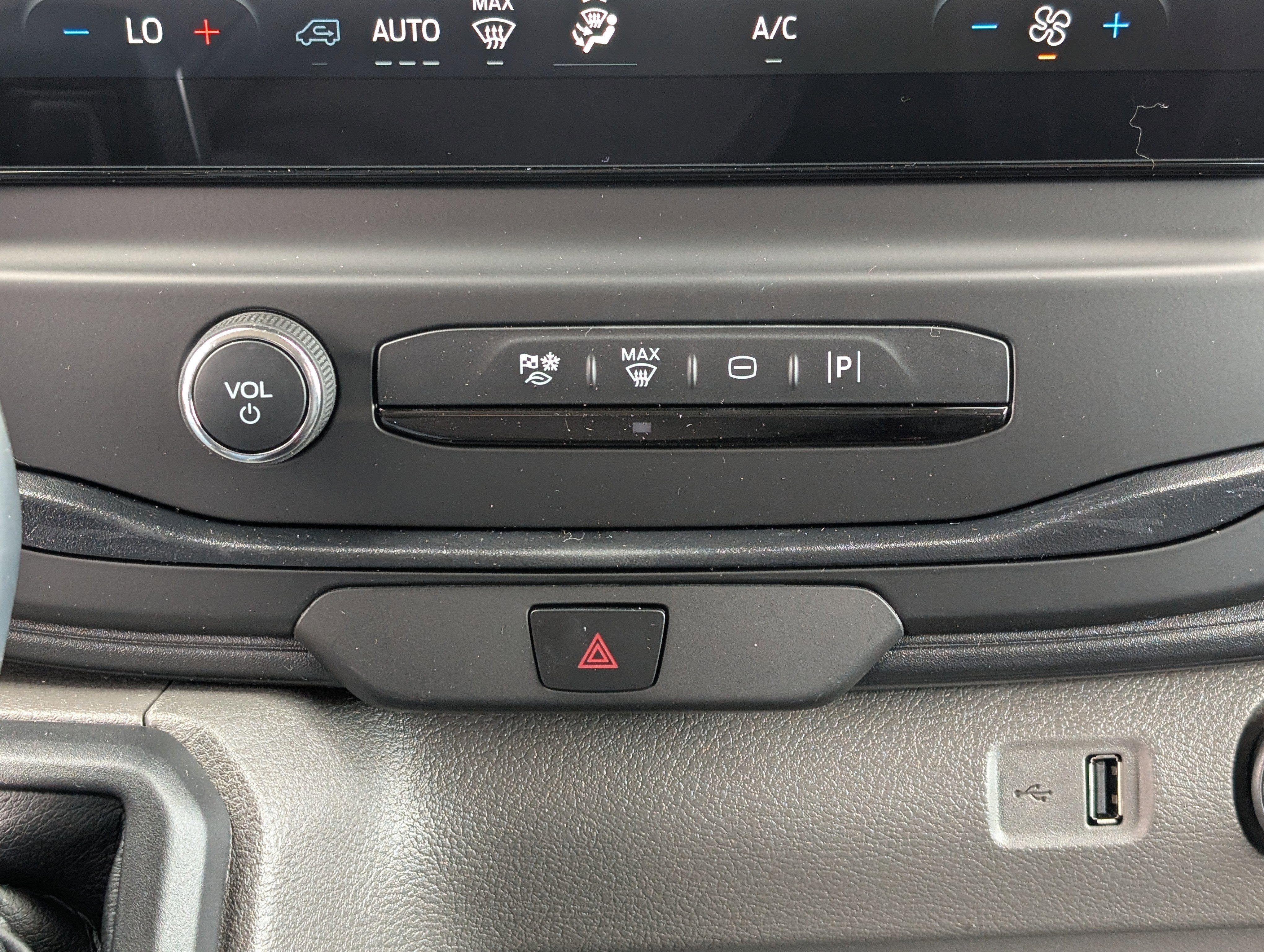 2026 Ford Transit Cargo Van Base