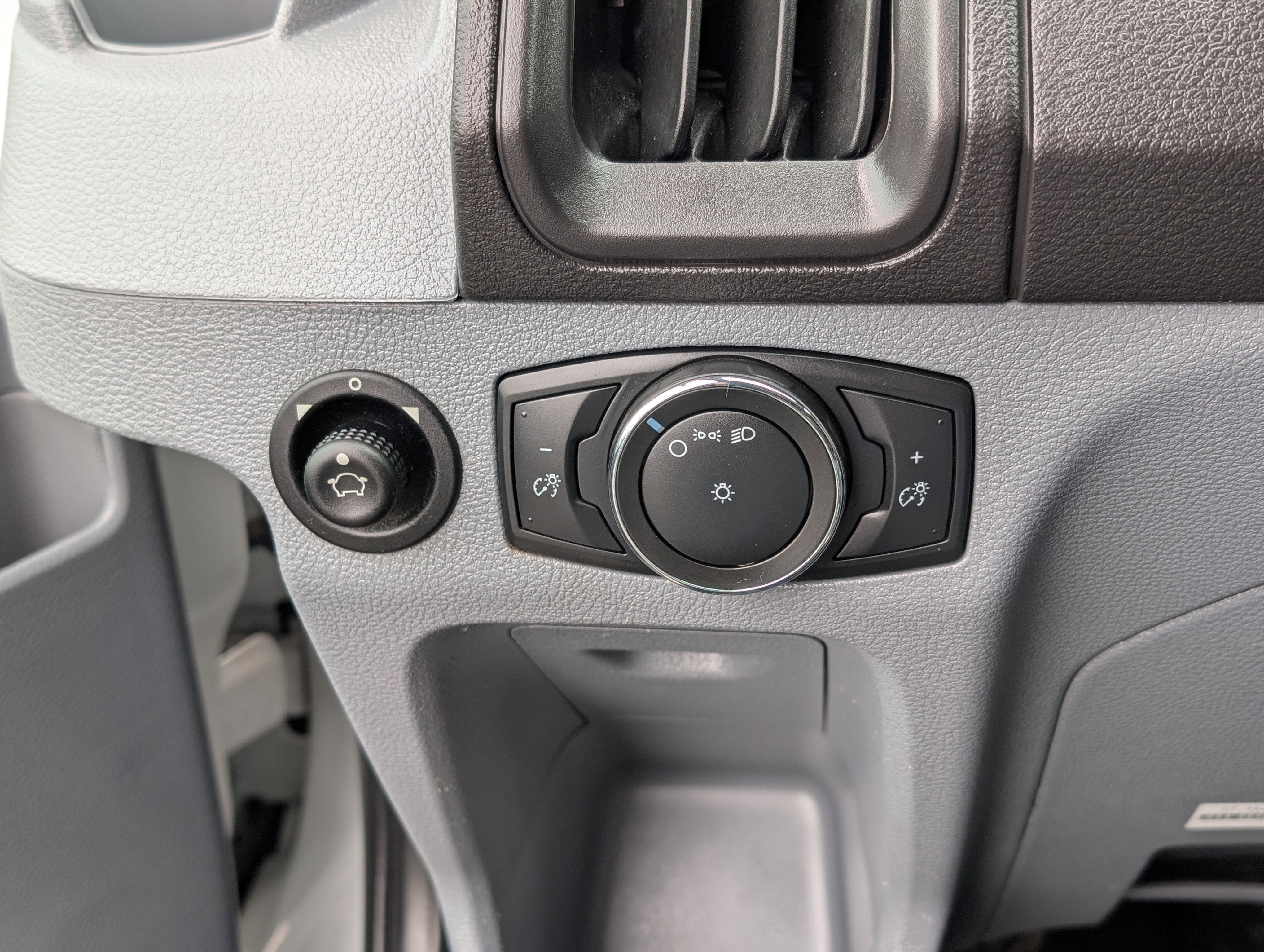 2019 Ford Transit Van 148 WB Low Roof Cargo