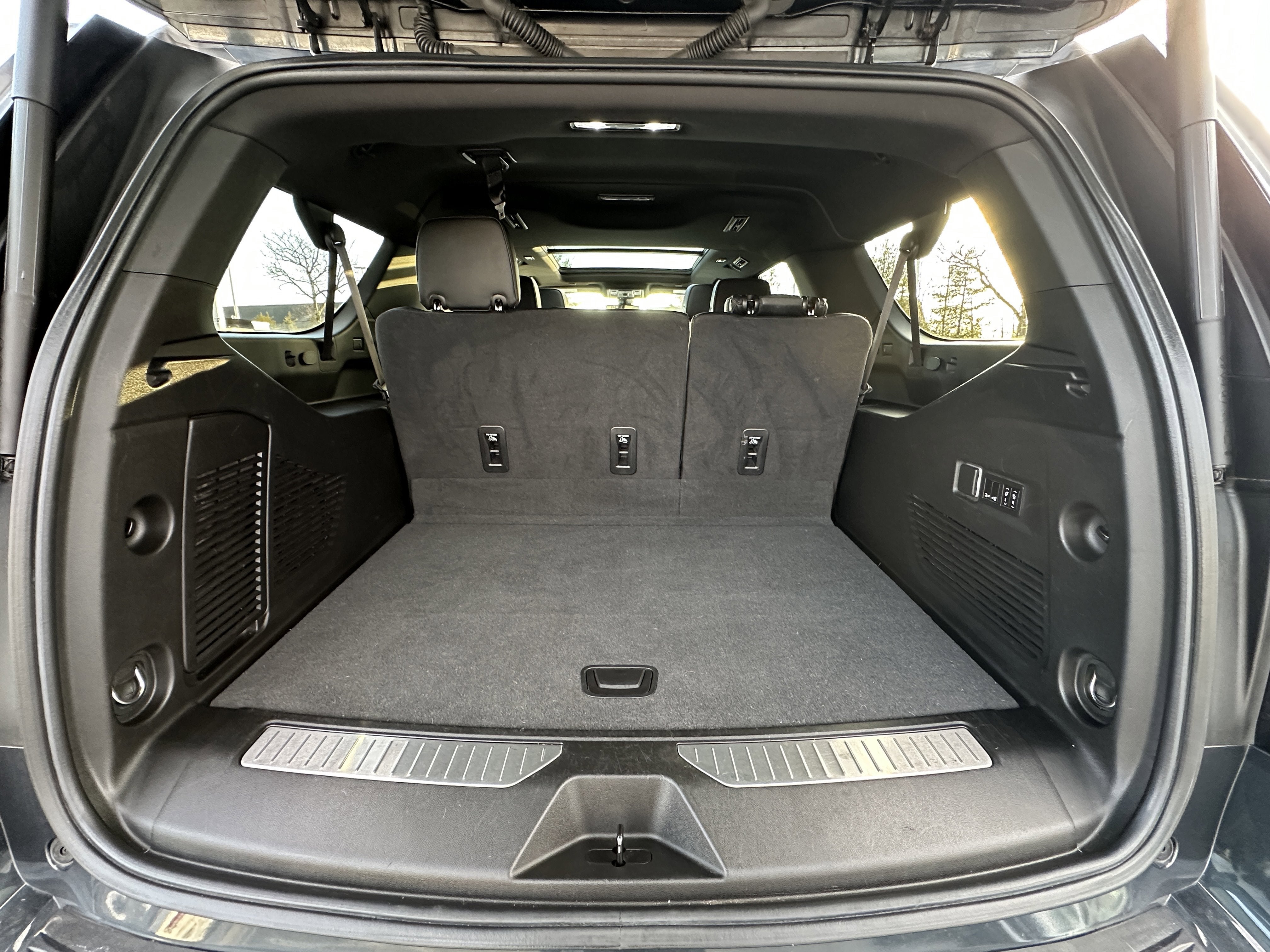 2022 Chevrolet Suburban RST