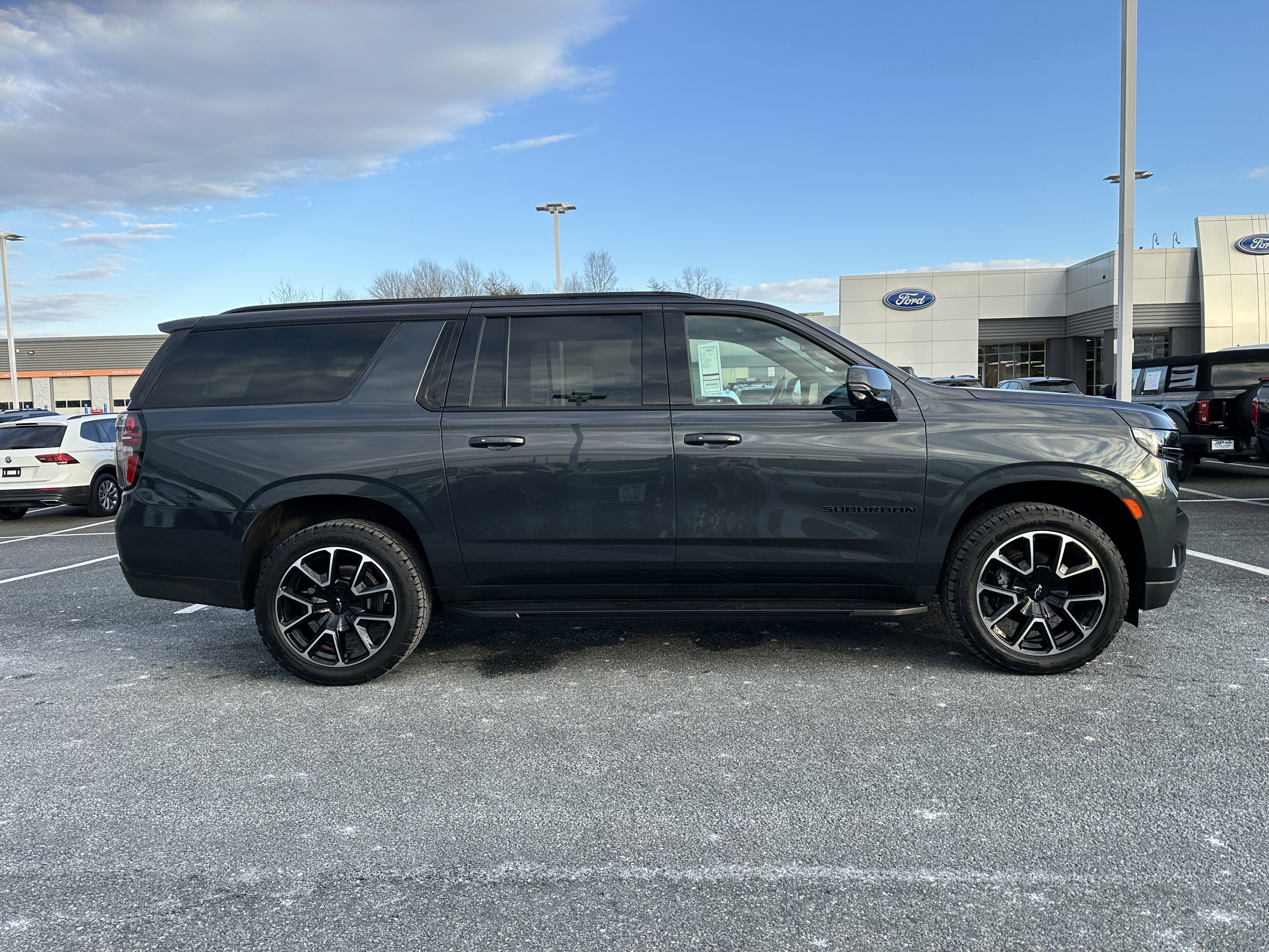 2022 Chevrolet Suburban RST
