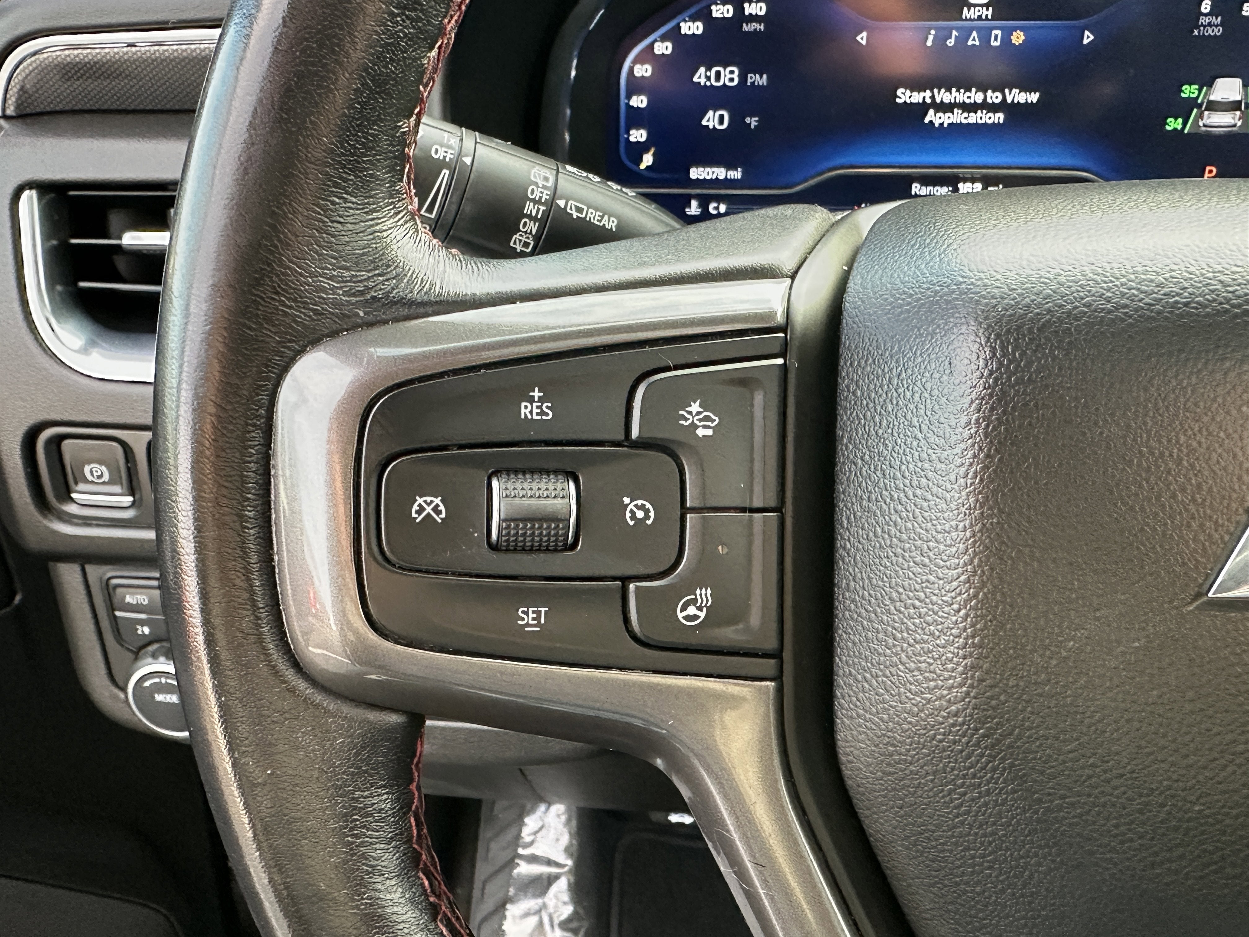 2022 Chevrolet Suburban RST