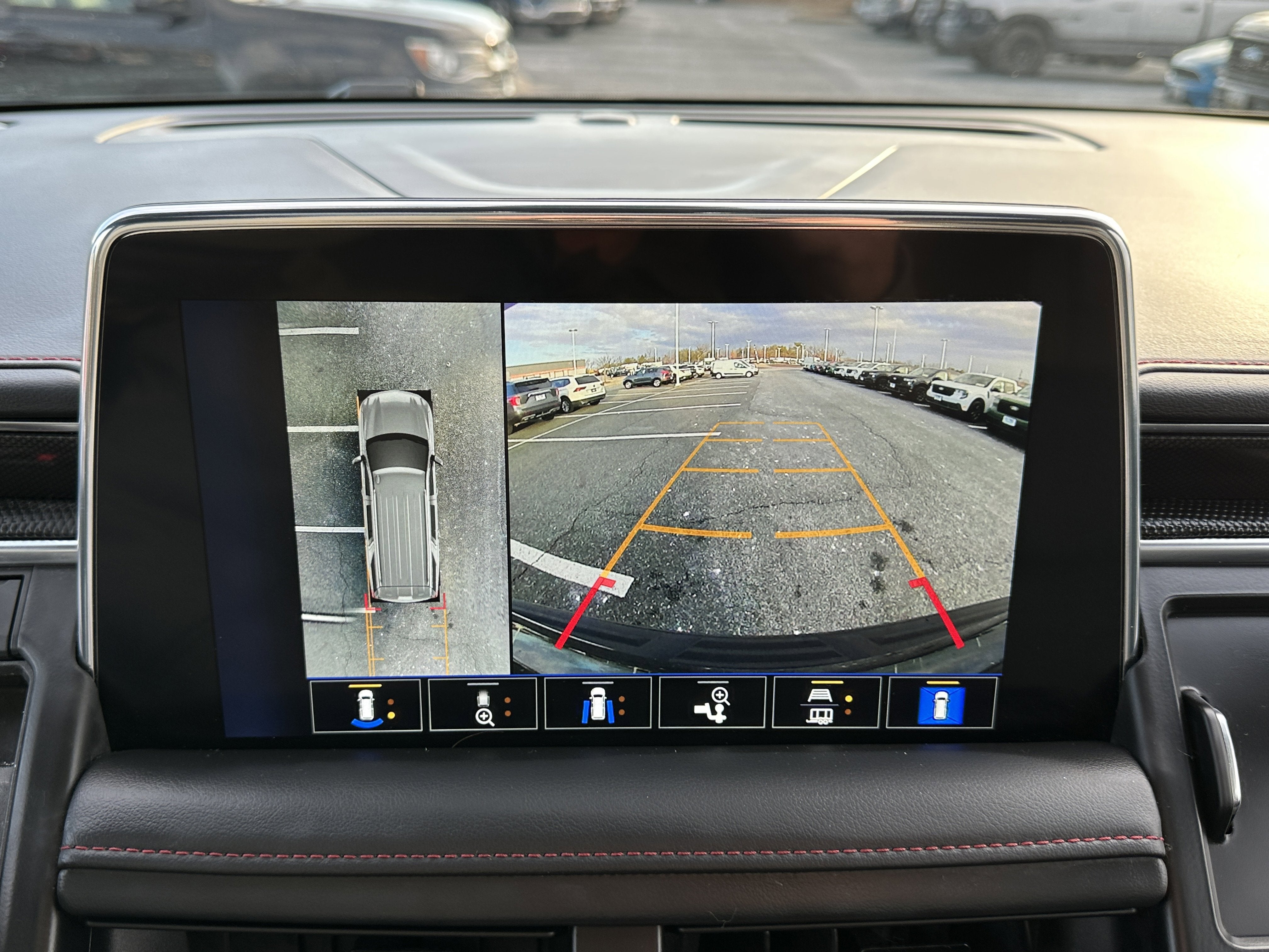 2022 Chevrolet Suburban RST