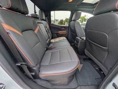 2023 GMC Canyon 4WD AT4