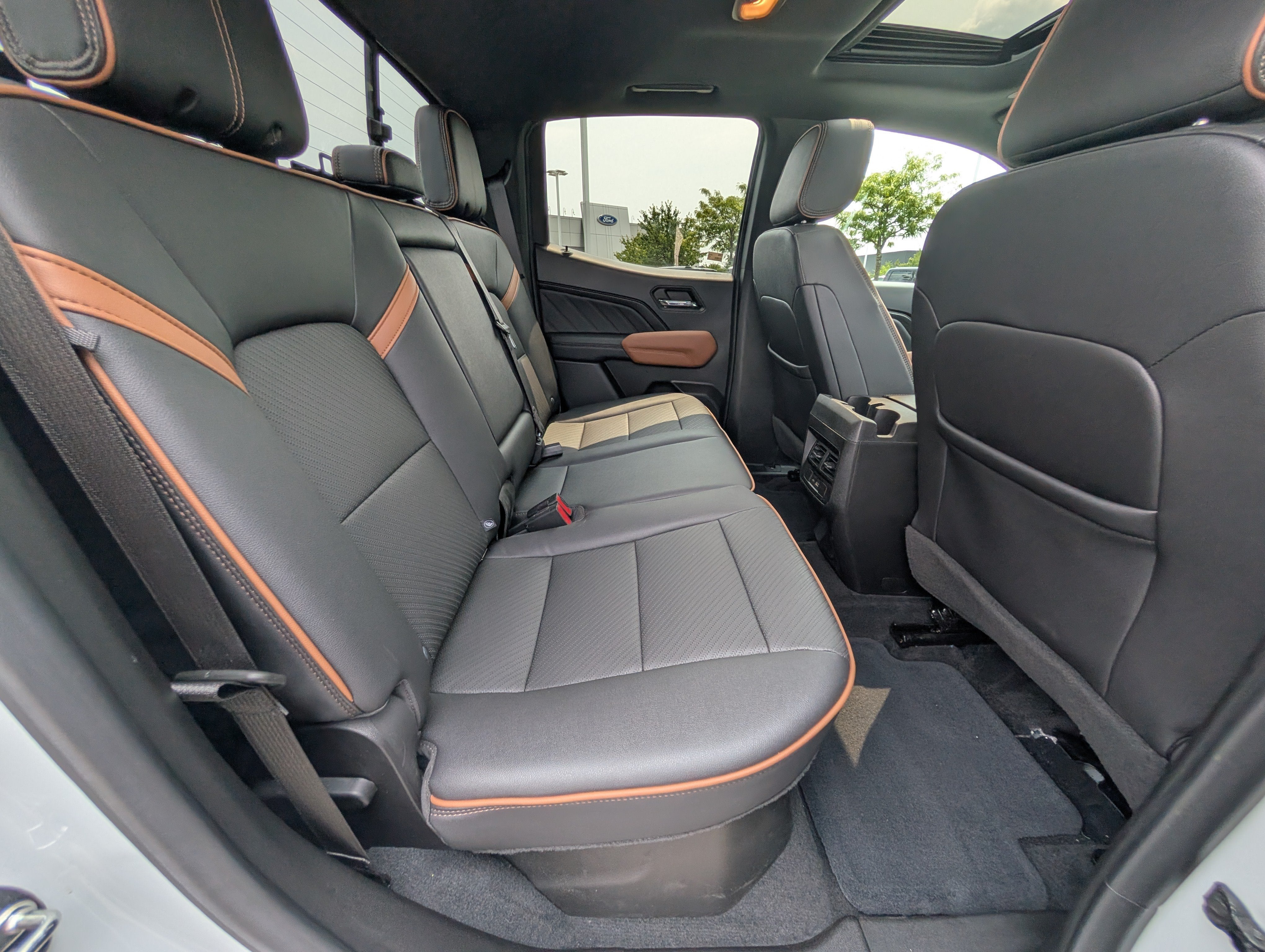 2023 GMC Canyon 4WD AT4