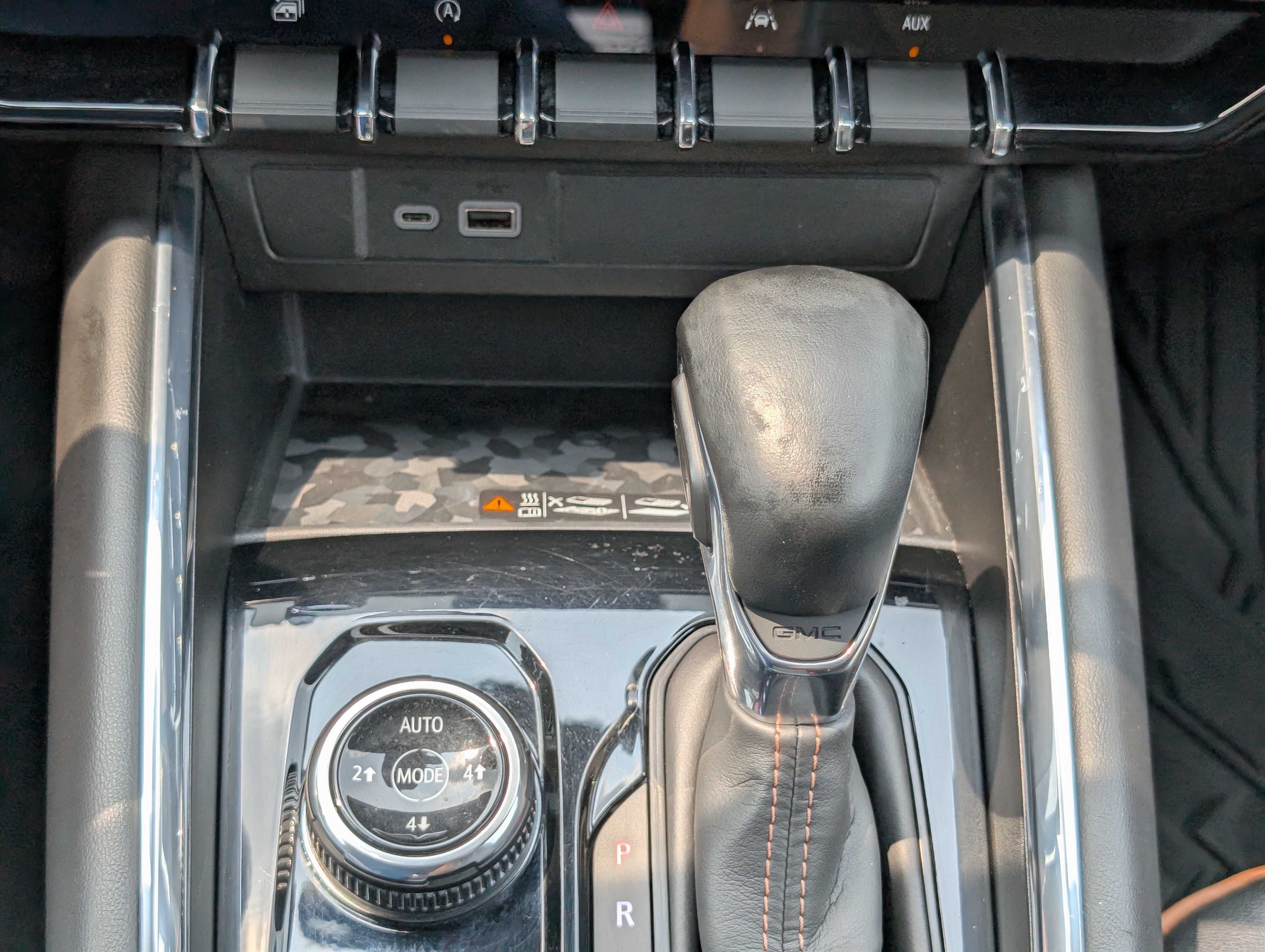 2023 GMC Canyon 4WD AT4