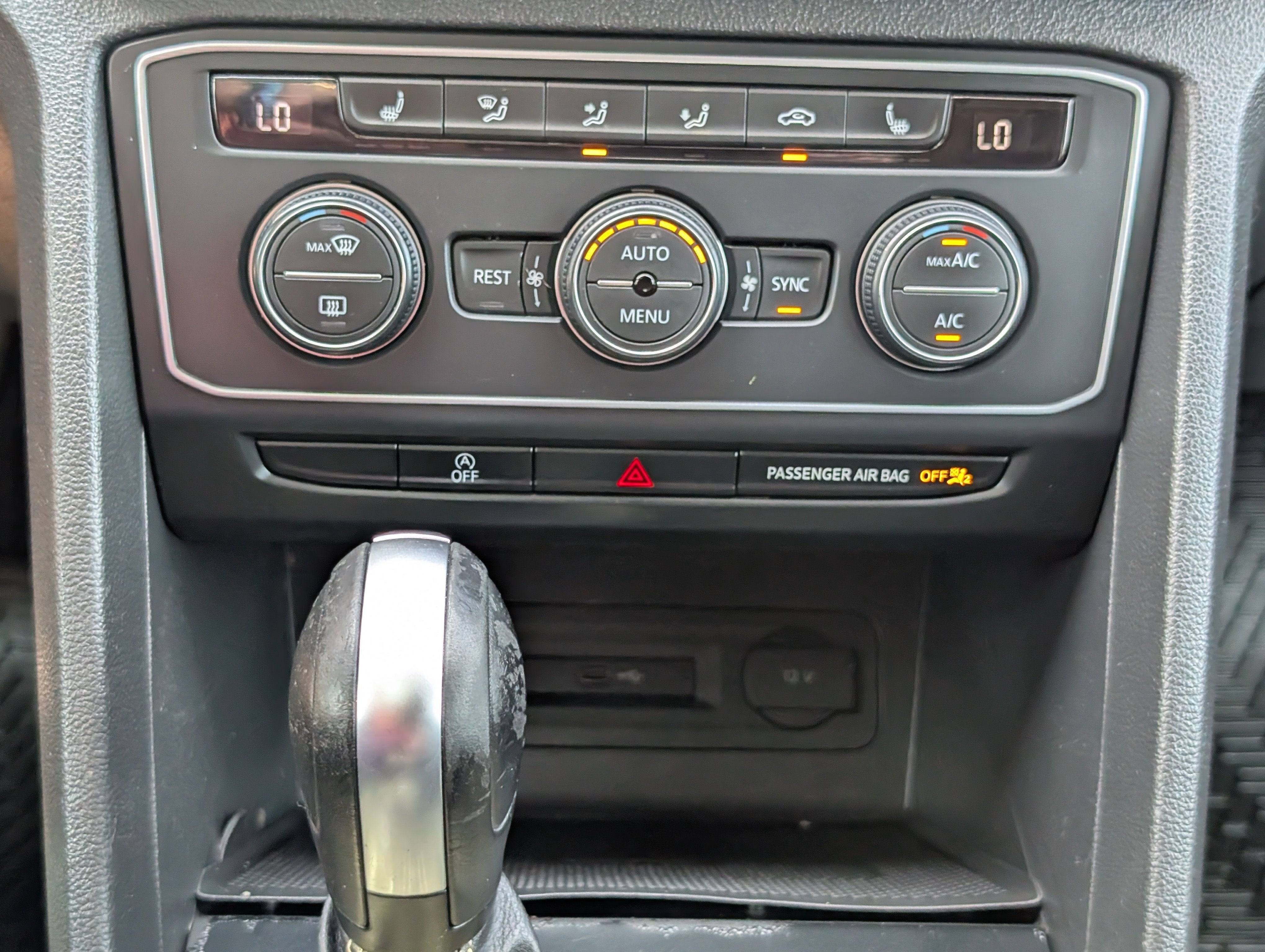 2021 Volkswagen Atlas 3.6L V6 SE w/Technology