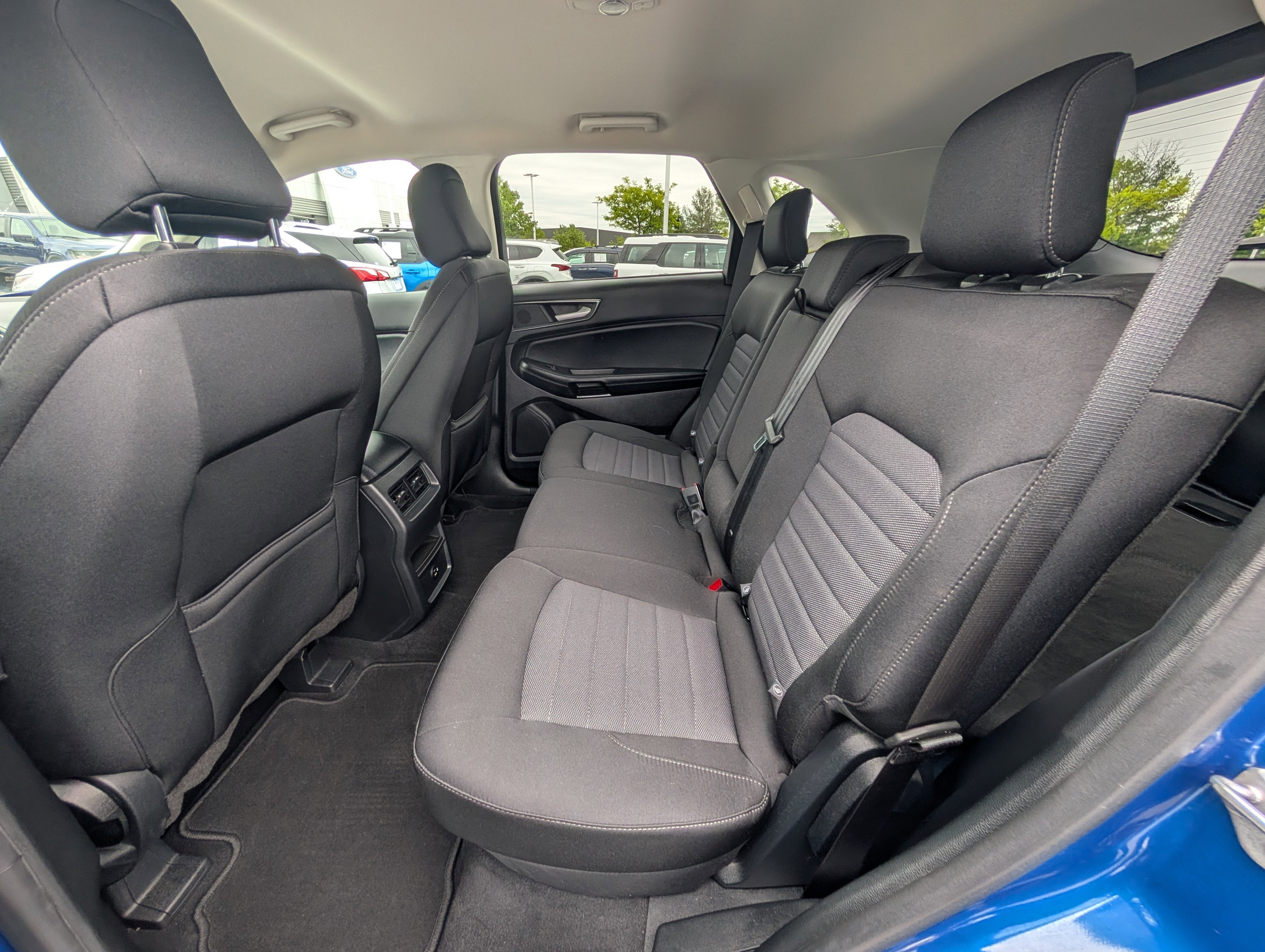 2022 Ford Edge SE