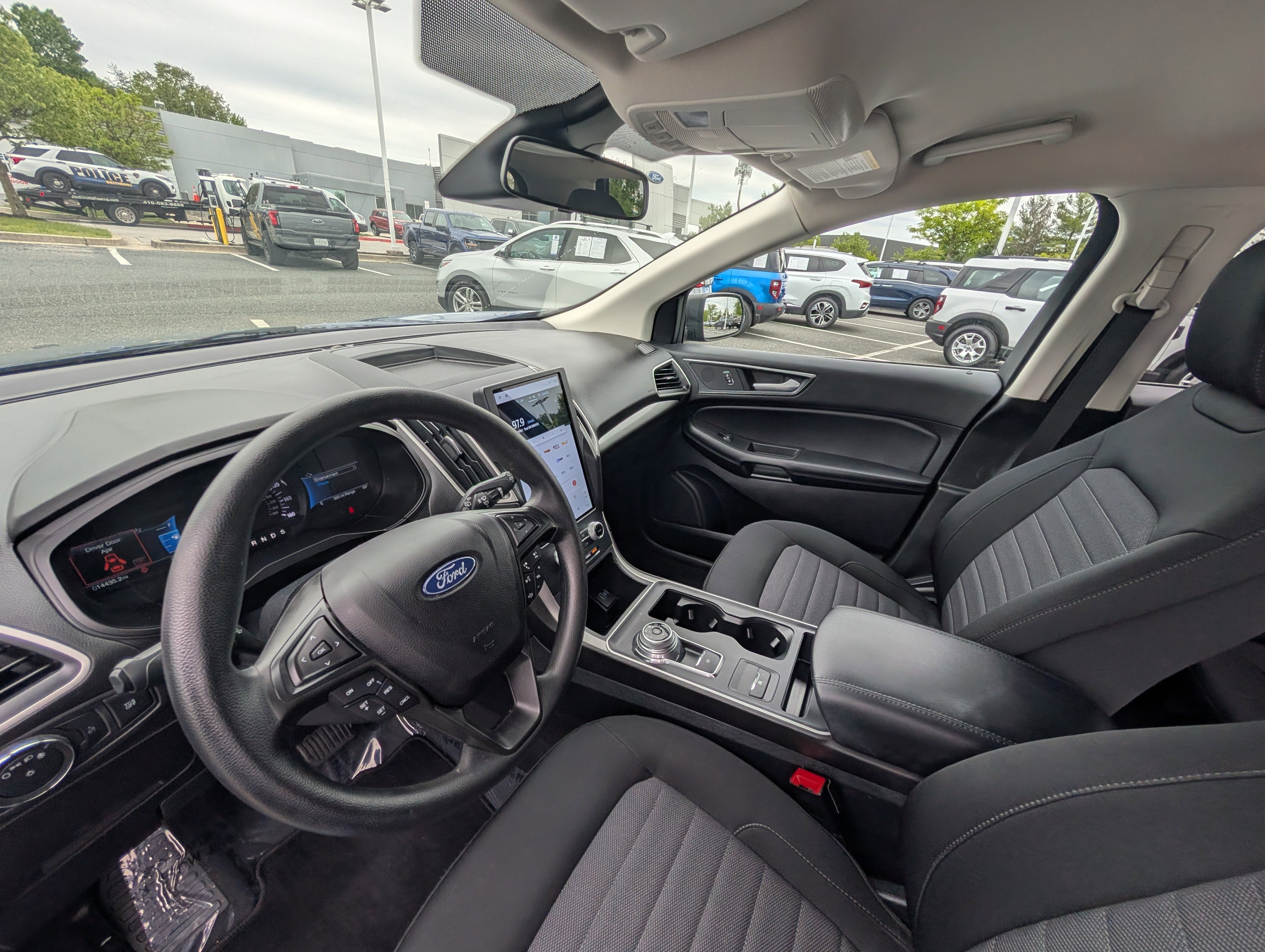 2022 Ford Edge SE