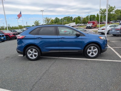 2022 Ford Edge SE