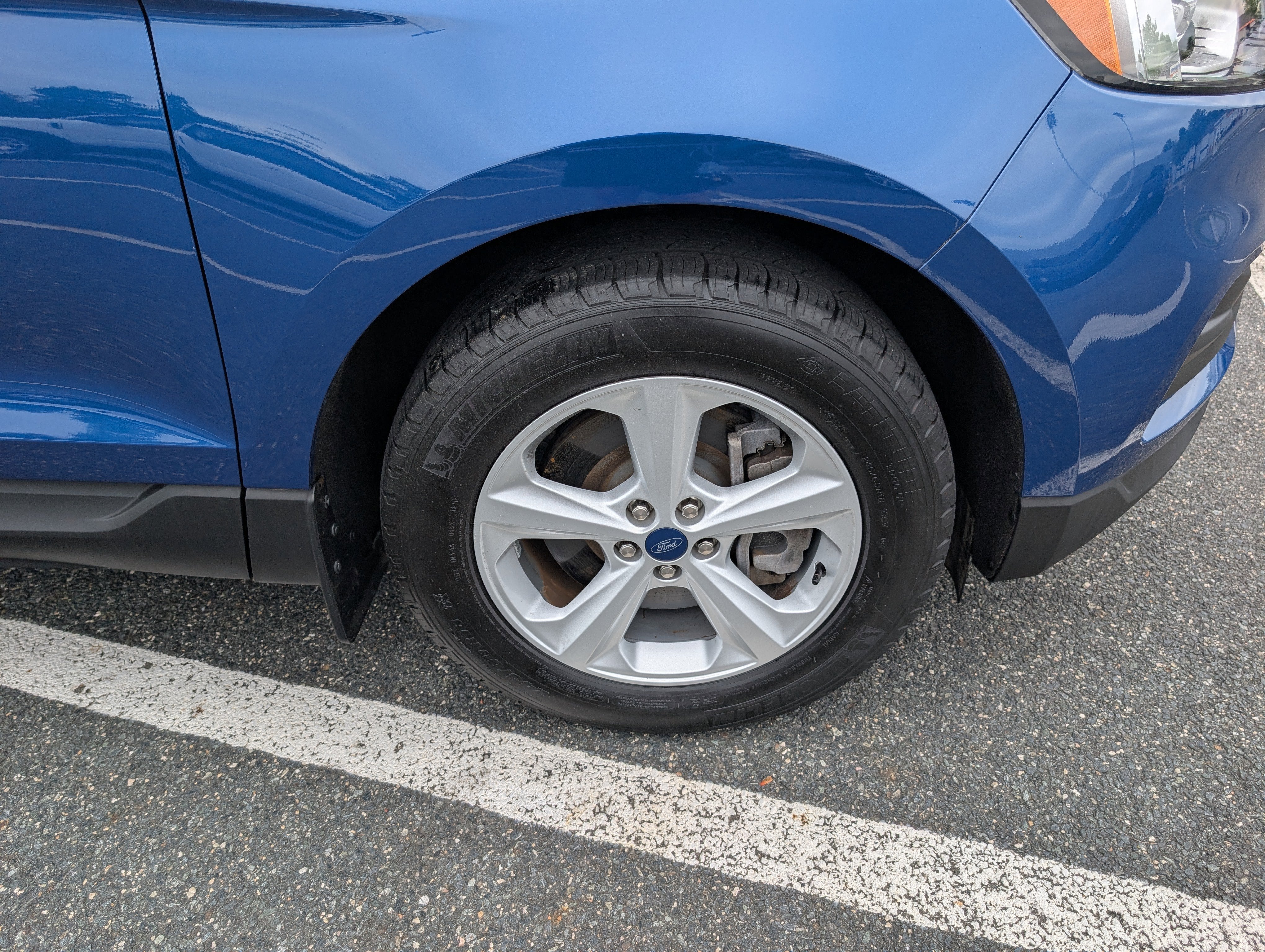 2022 Ford Edge SE