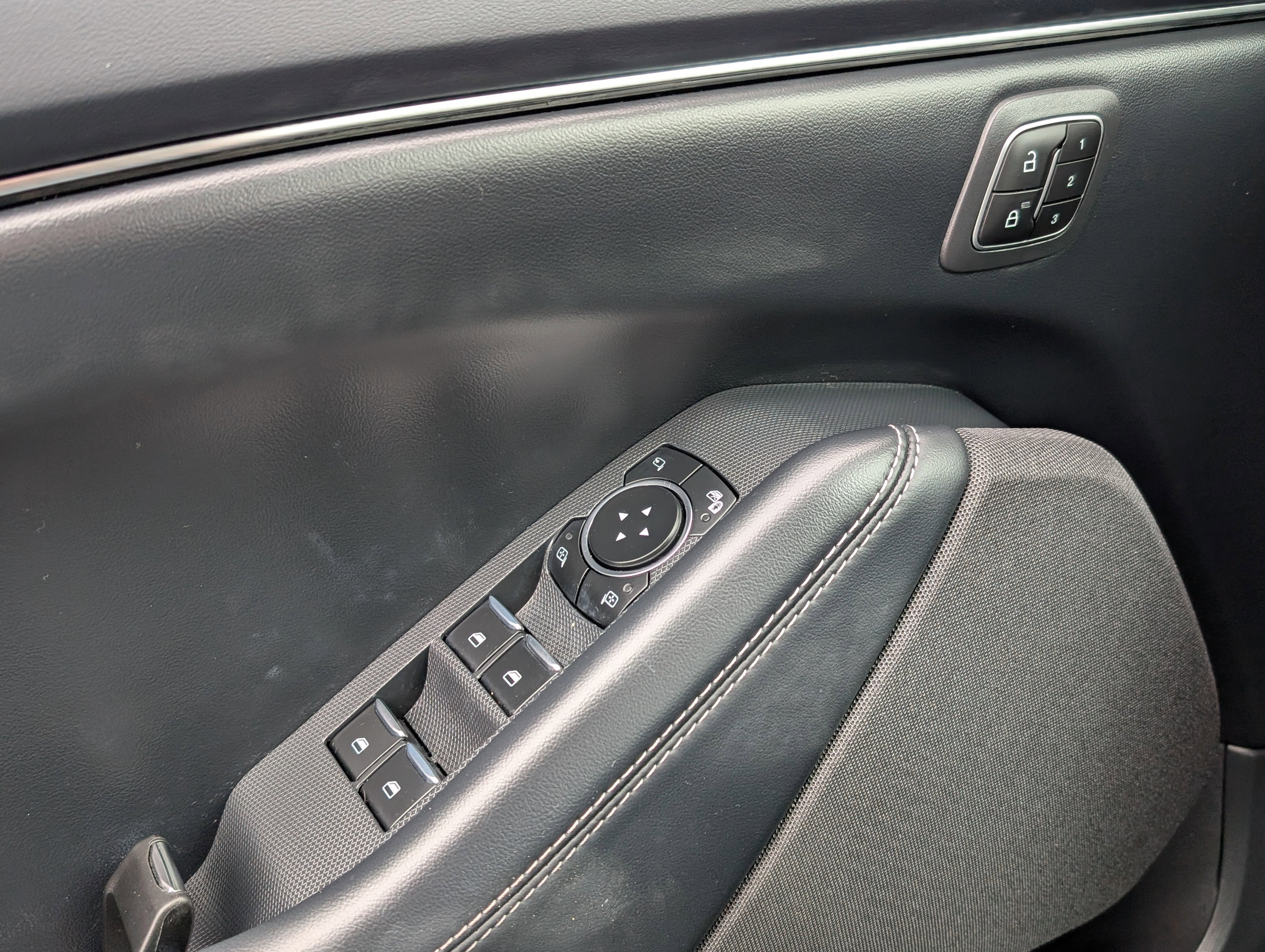 2024 Ford Mustang Mach-E Select