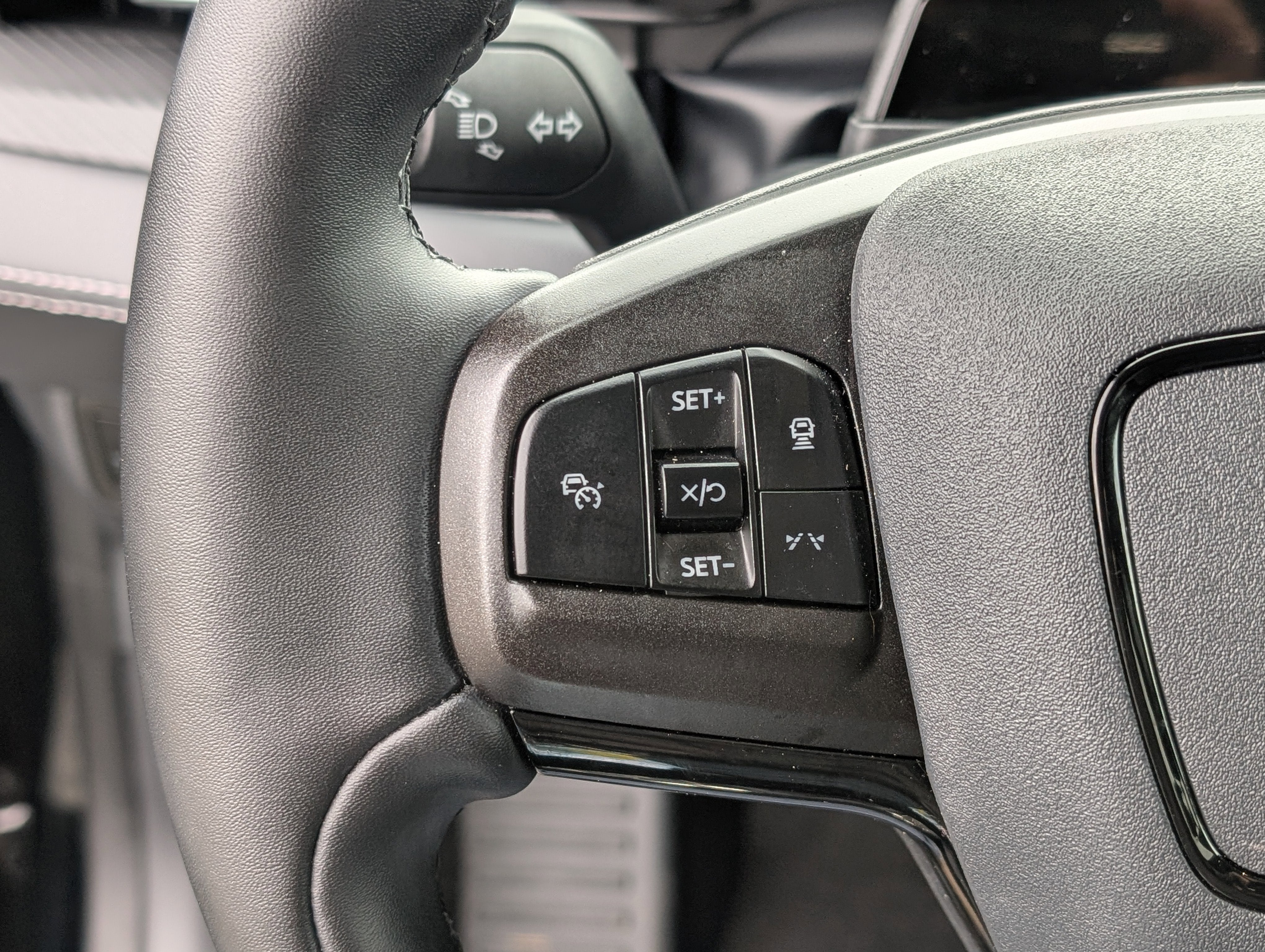 2024 Ford Mustang Mach-E Select