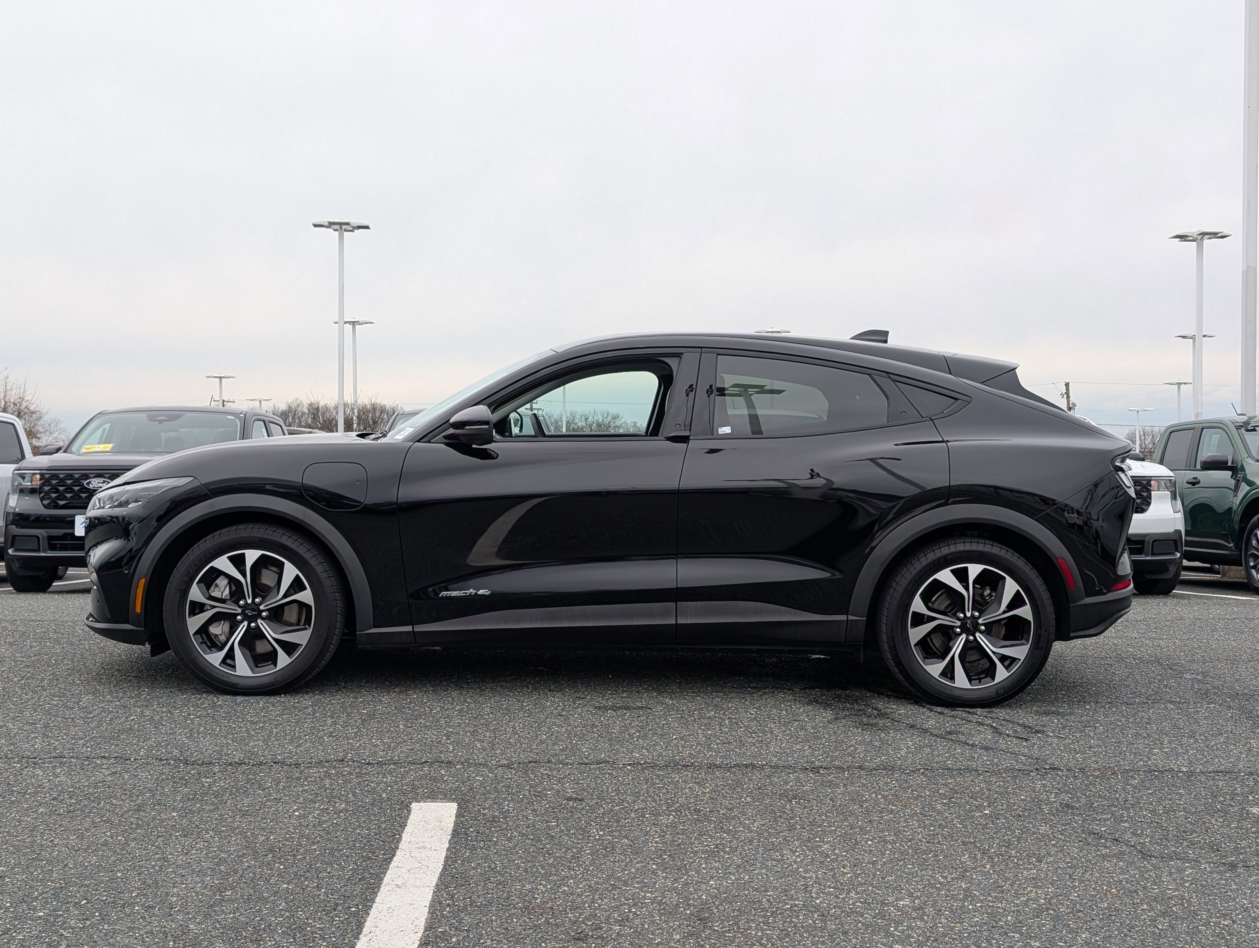 2024 Ford Mustang Mach-E Select