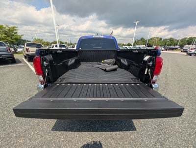 2022 Toyota Tacoma 4WD SR5