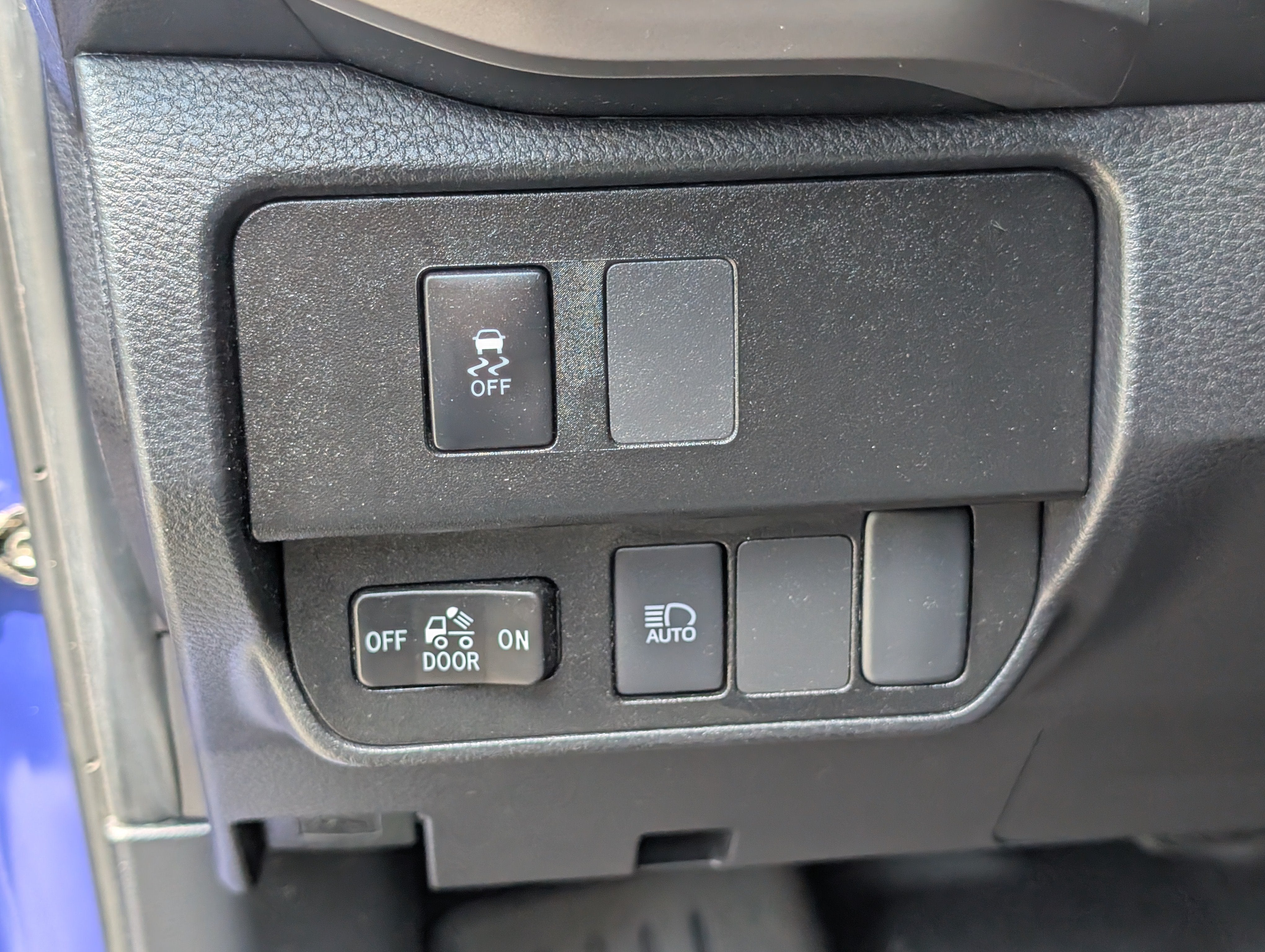 2022 Toyota Tacoma 4WD SR5