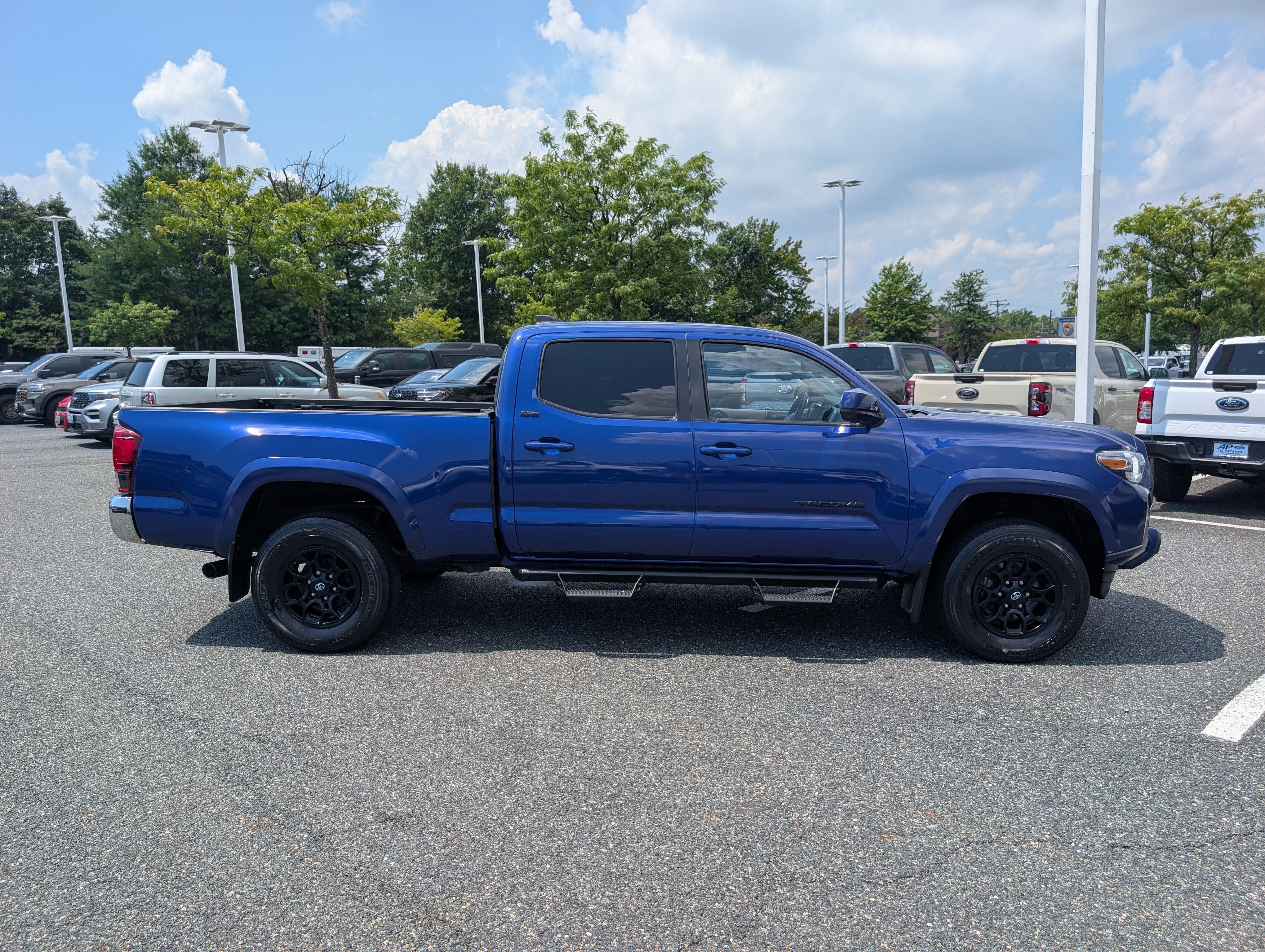 2022 Toyota Tacoma 4WD SR5