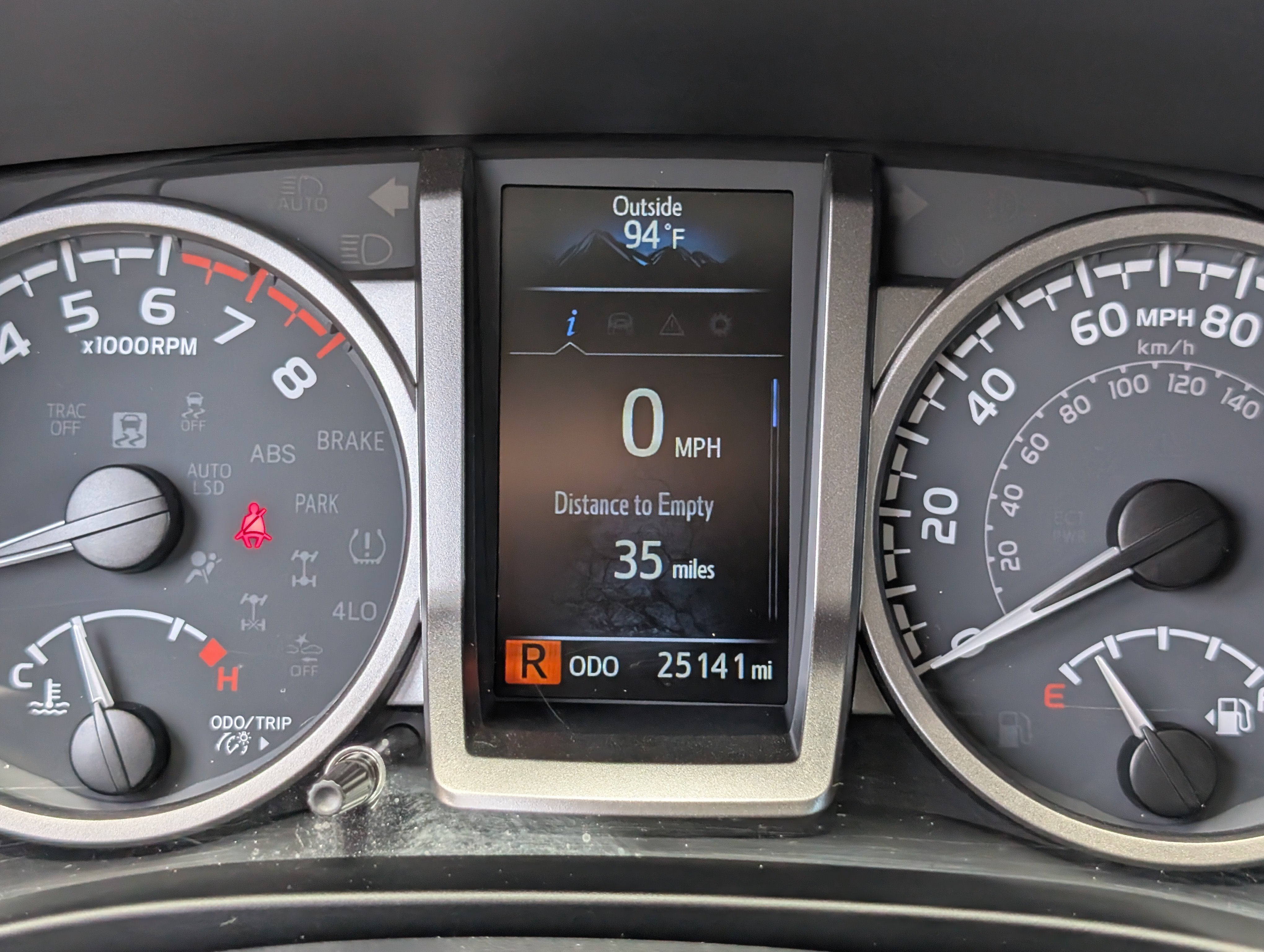 2022 Toyota Tacoma 4WD SR5
