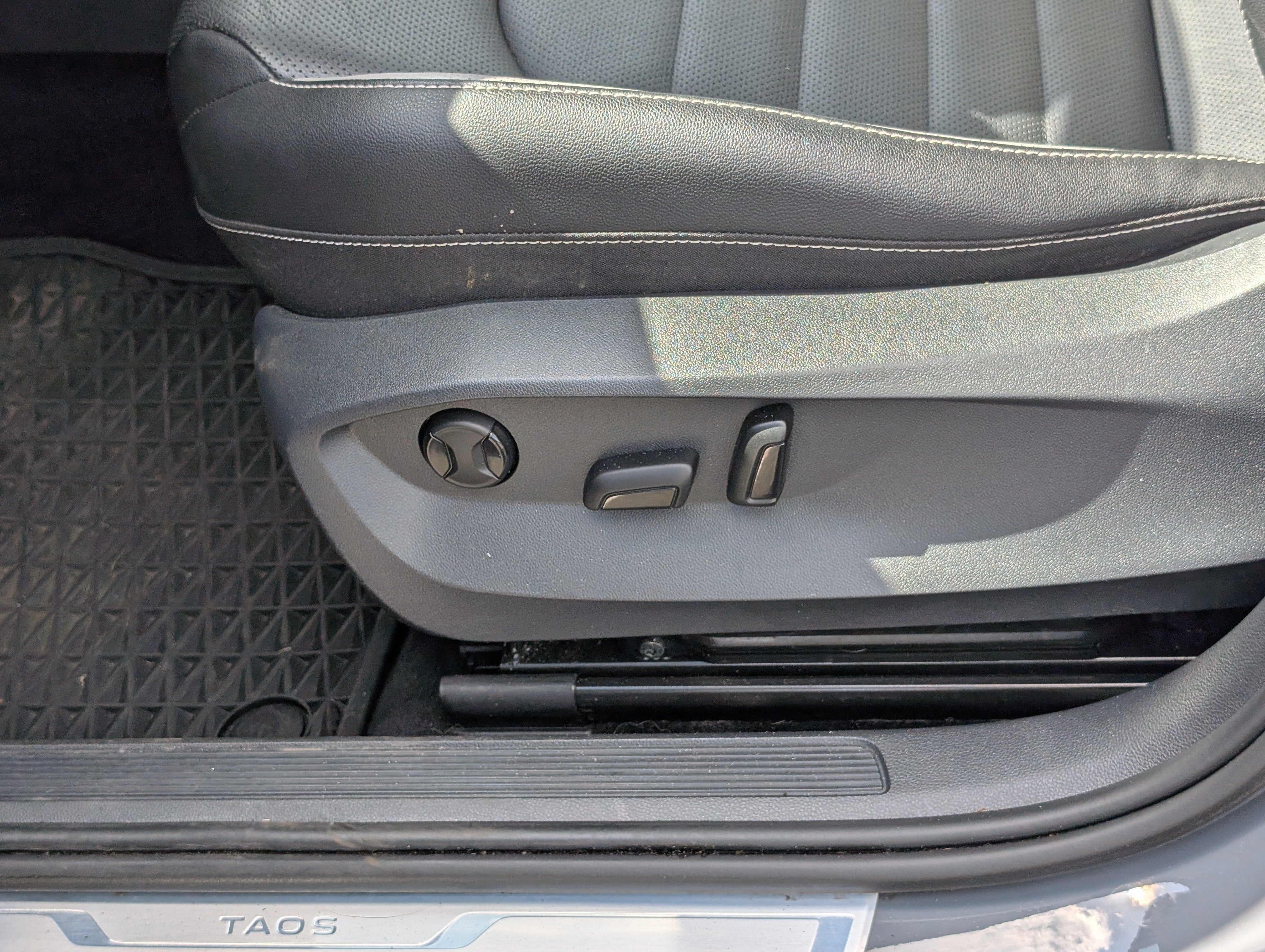 2022 Volkswagen Taos SEL