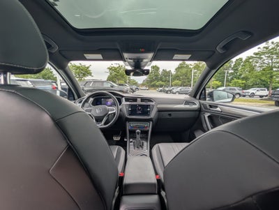 2023 Volkswagen Tiguan SE R-Line Black