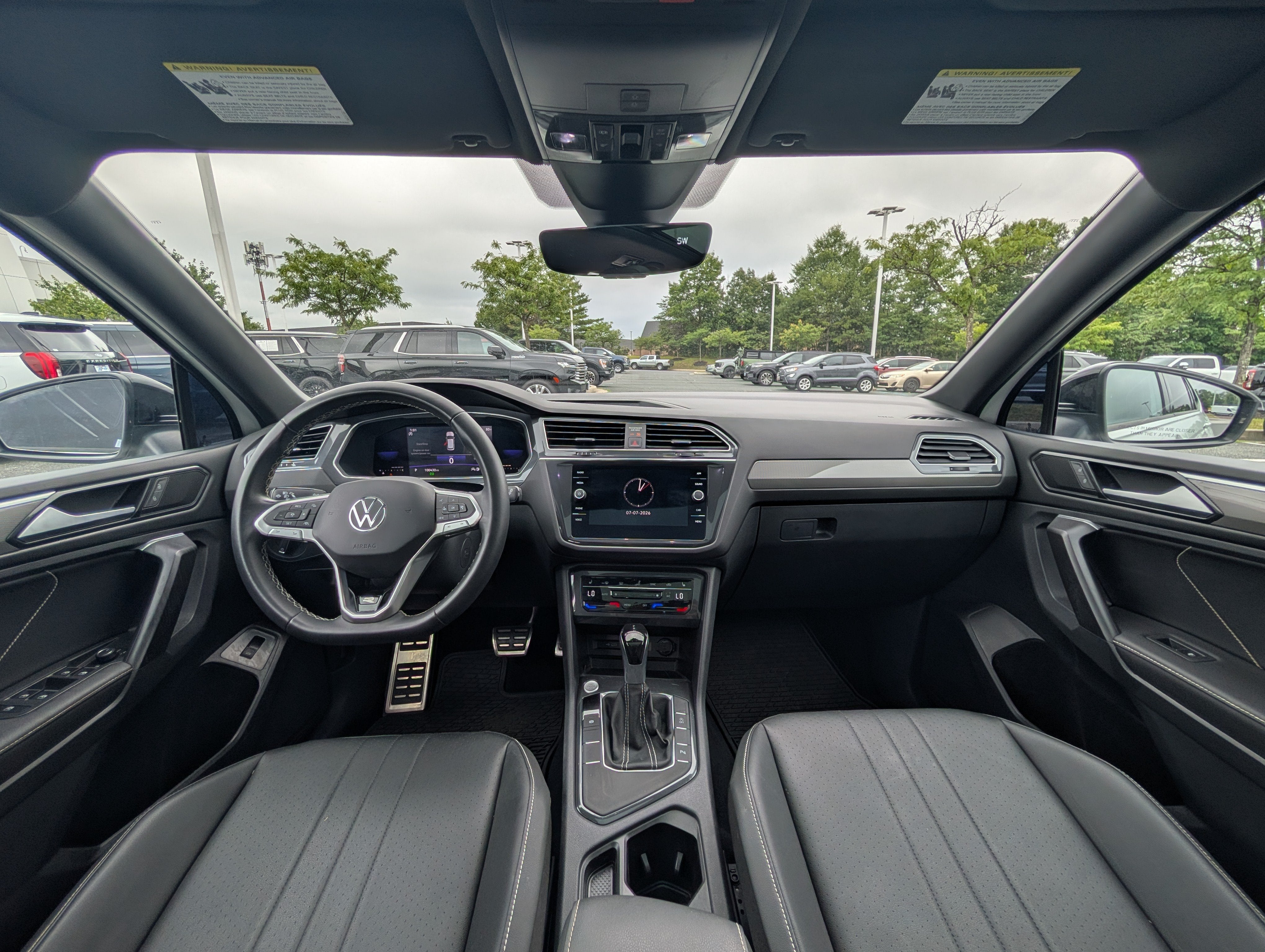 2023 Volkswagen Tiguan SE R-Line Black