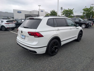 2023 Volkswagen Tiguan SE R-Line Black