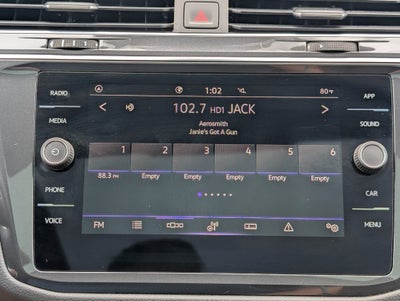 2023 Volkswagen Tiguan SE R-Line Black