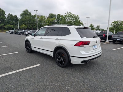 2023 Volkswagen Tiguan SE R-Line Black