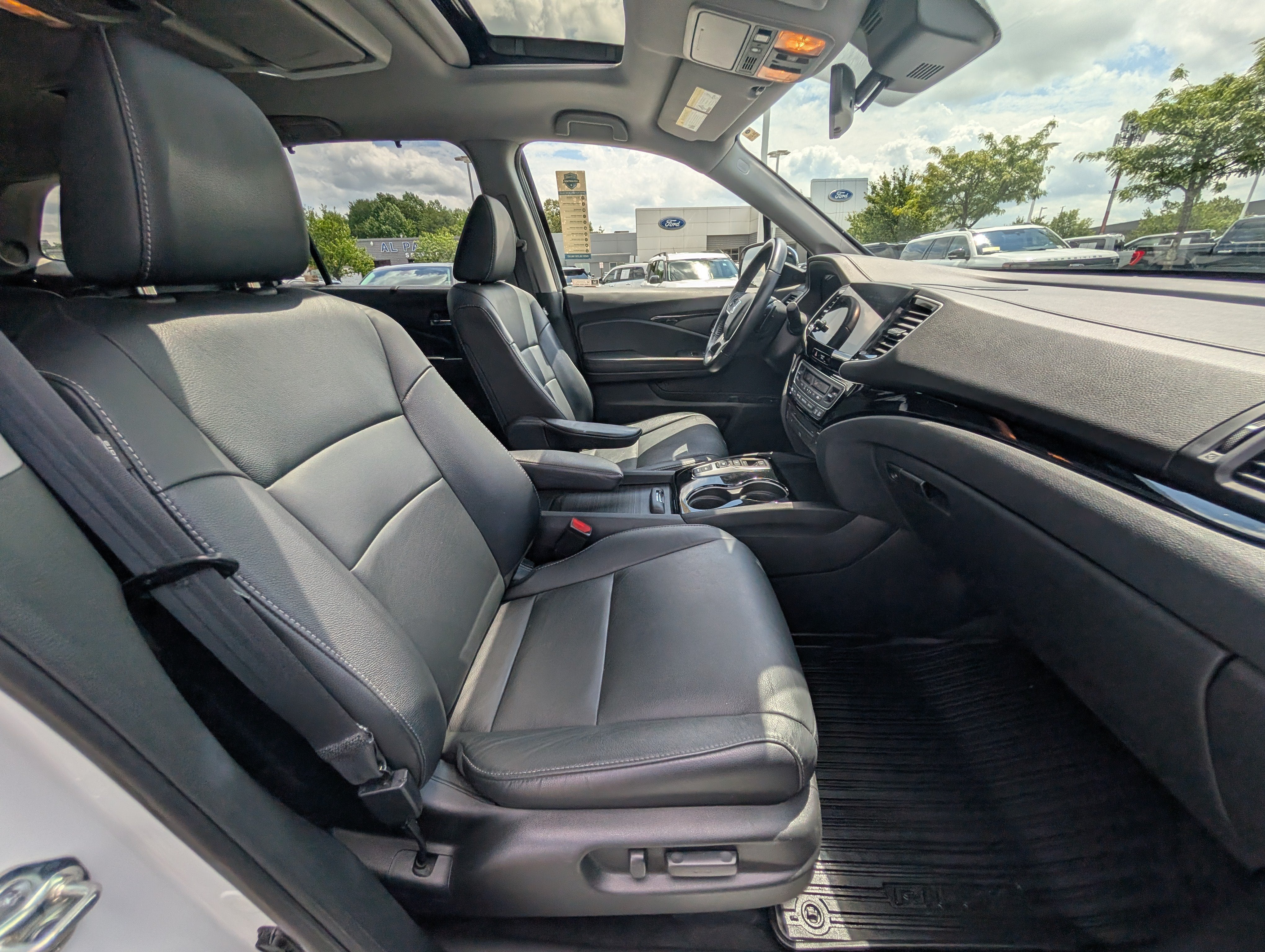 2021 Honda Pilot Touring 8-Passenger