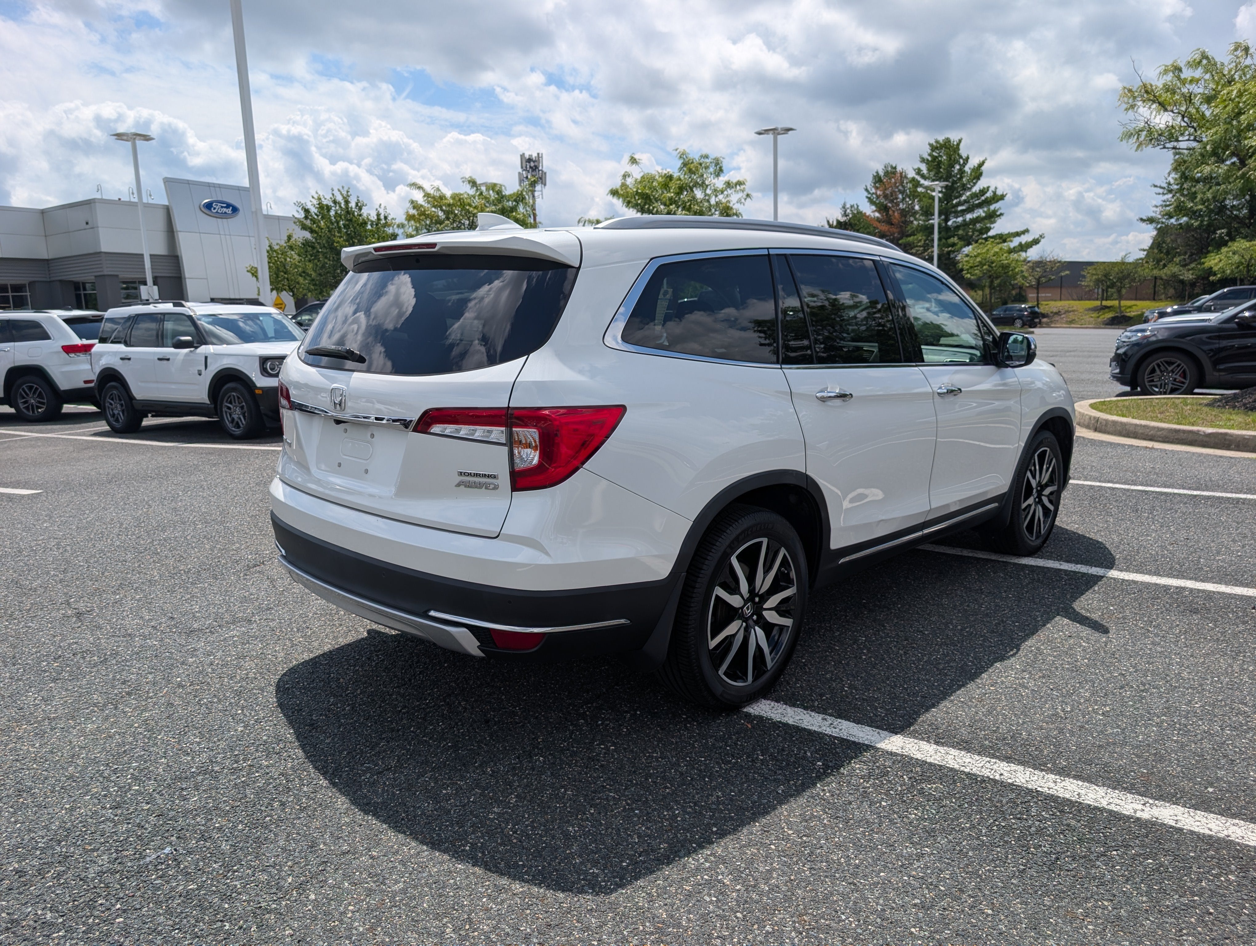 2021 Honda Pilot Touring 8-Passenger