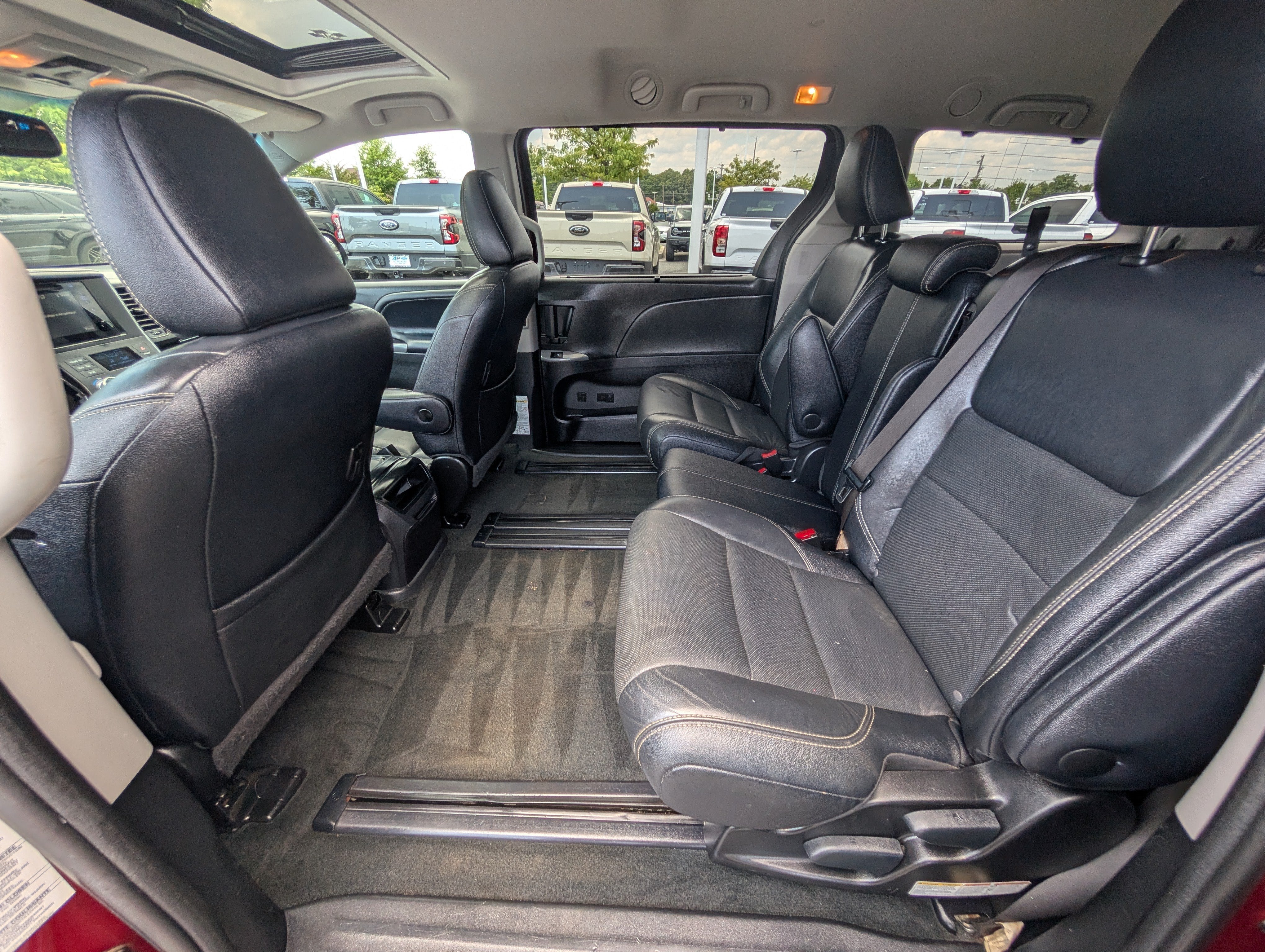 2017 Toyota Sienna SE Premium