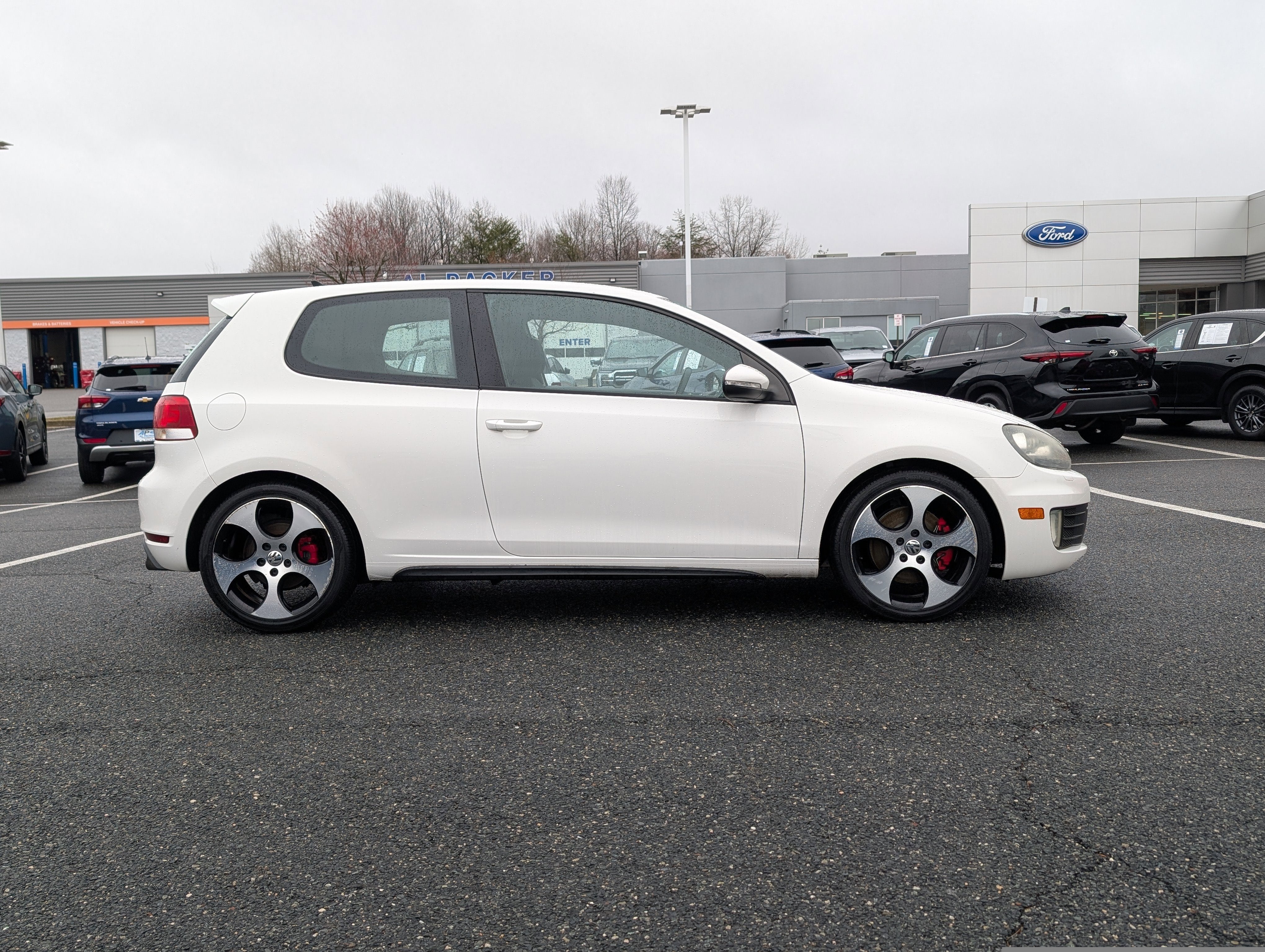 2013 Volkswagen Golf GTI 2-Door