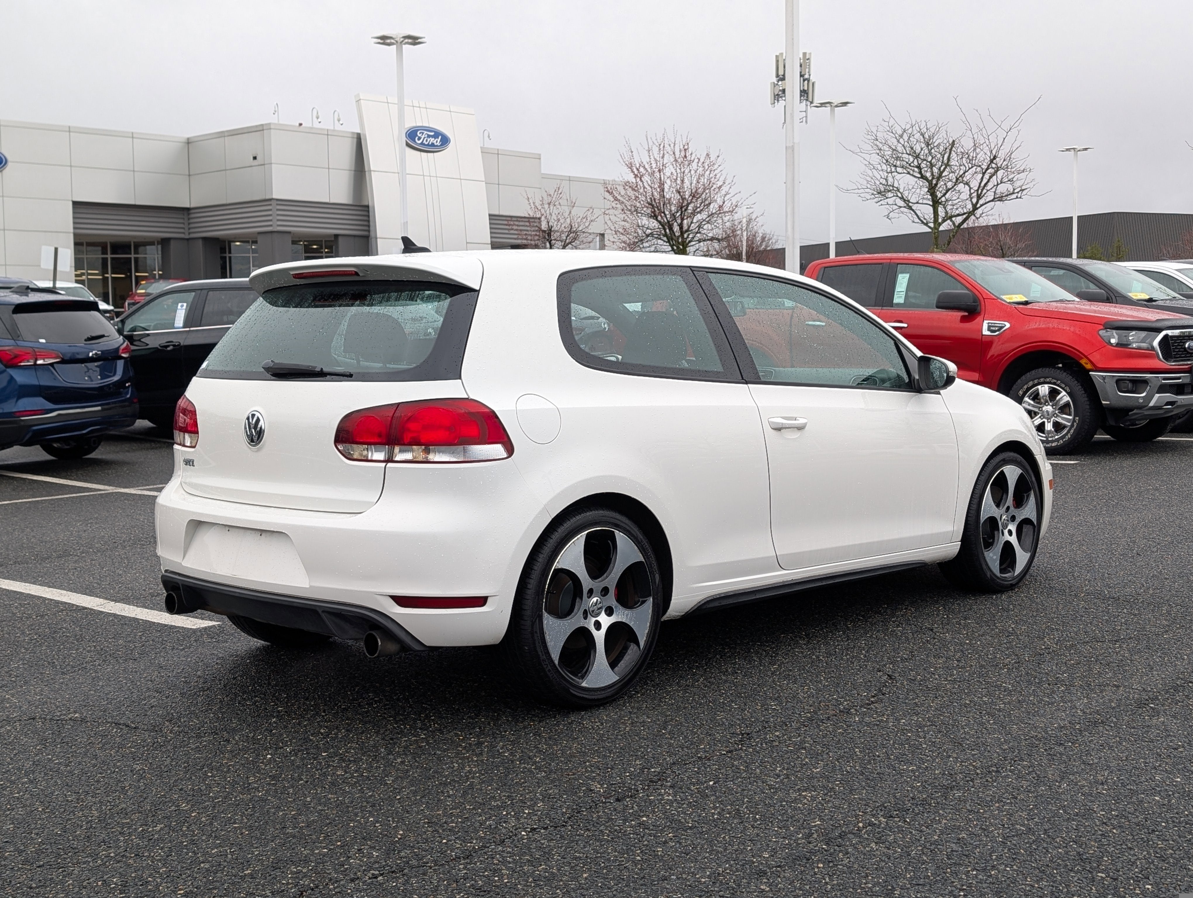 2013 Volkswagen Golf GTI 2-Door