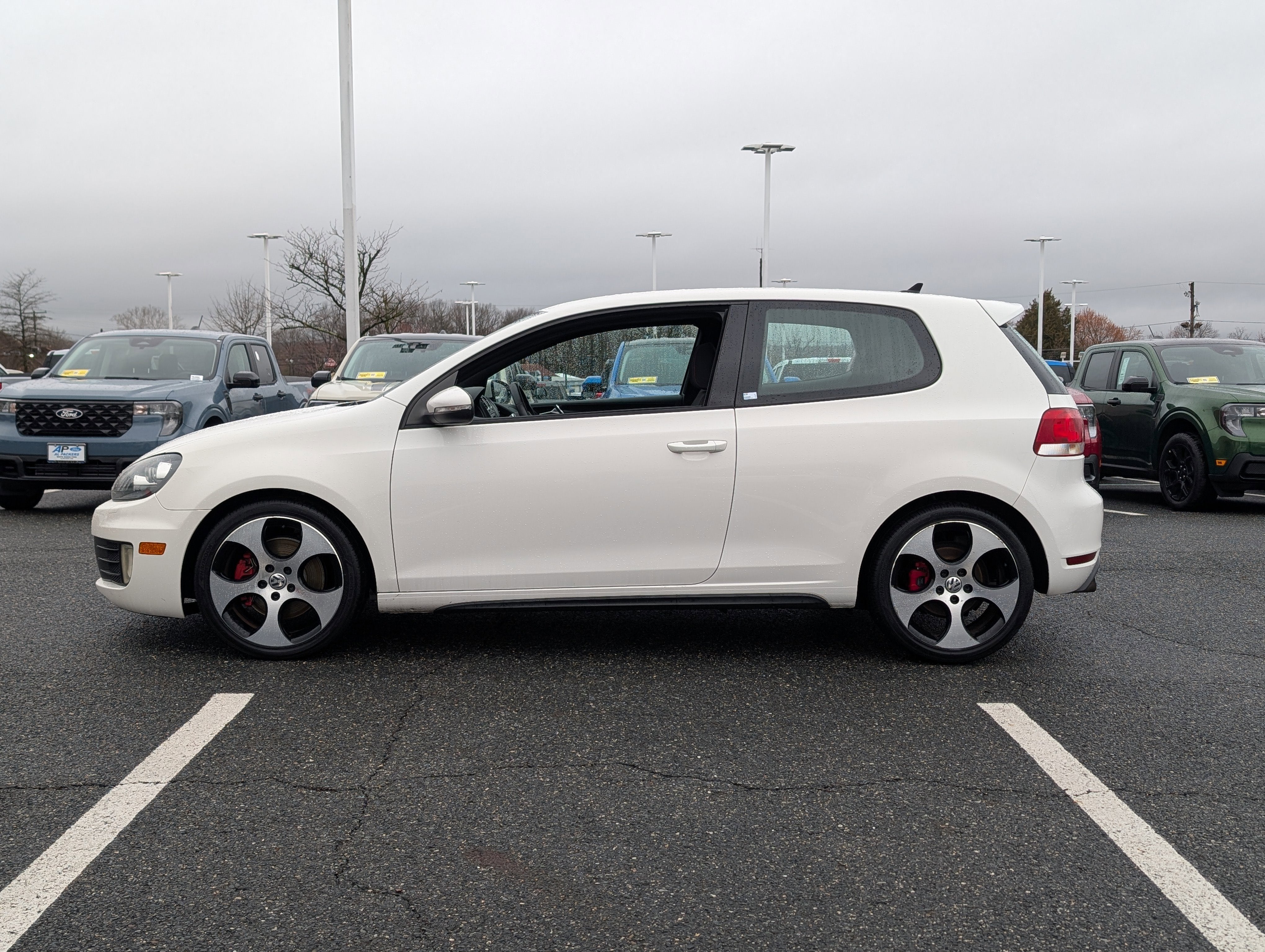 2013 Volkswagen Golf GTI 2-Door