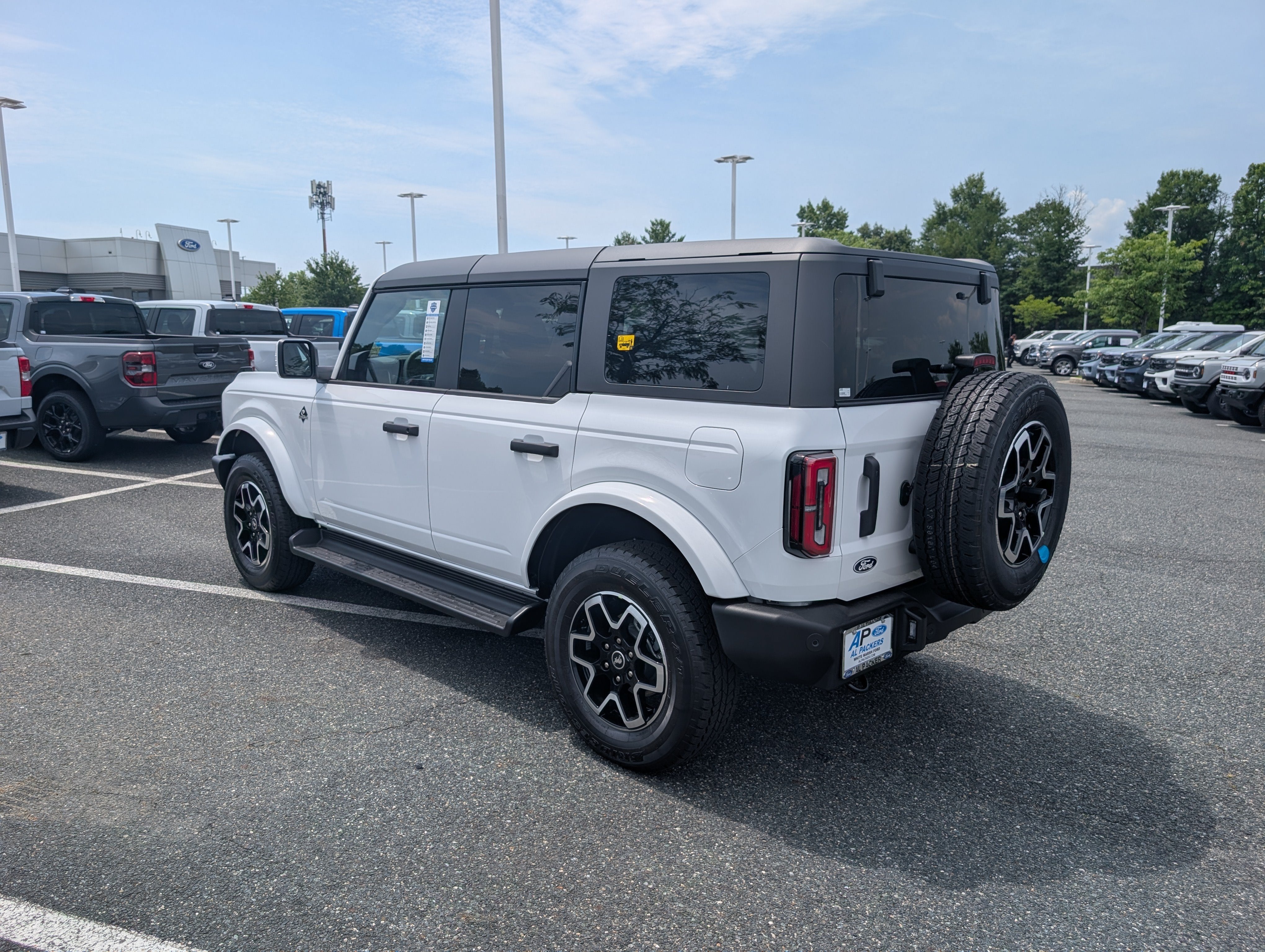 2026 Ford Bronco Outer Banks®