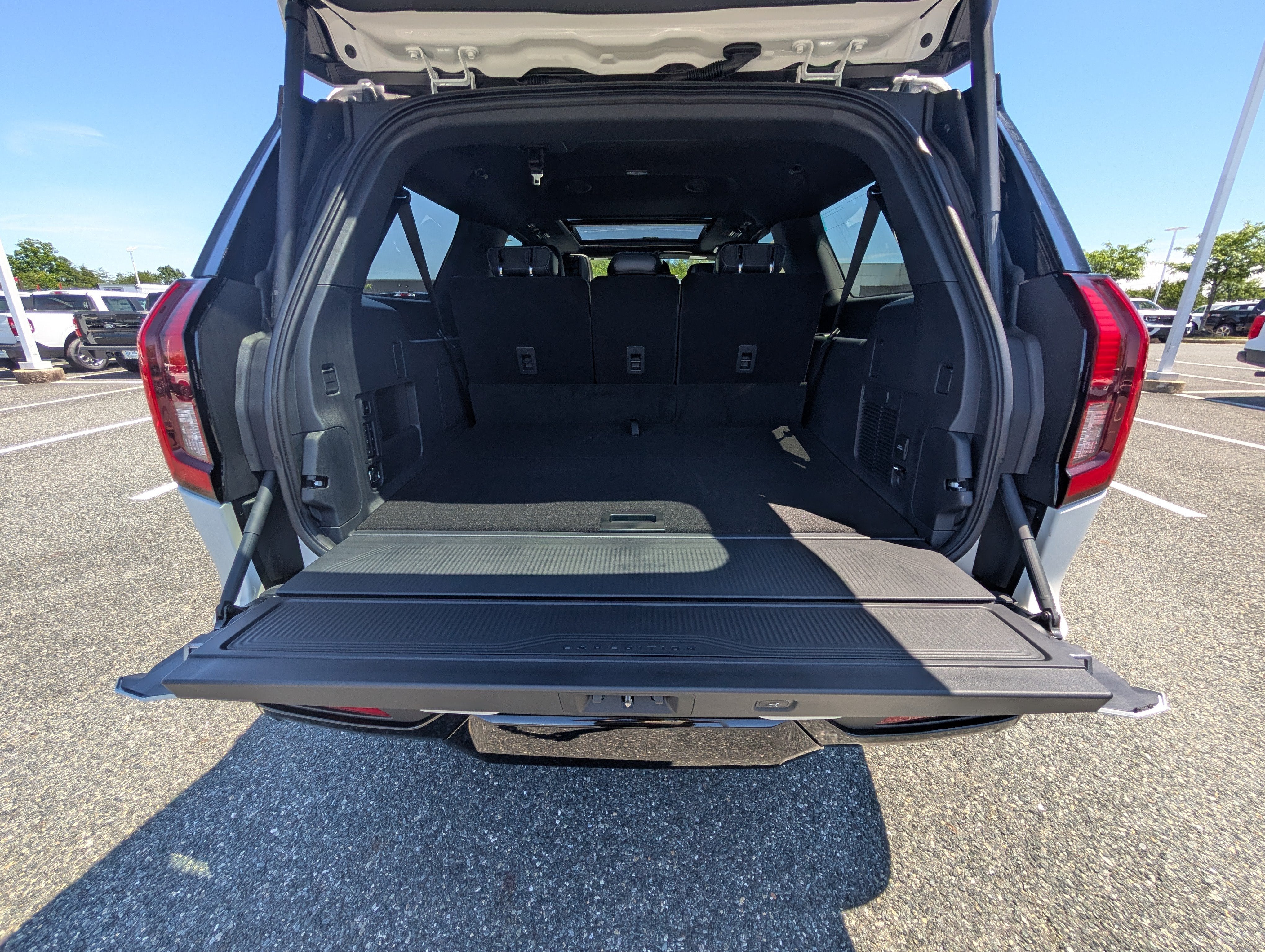 2026 Ford Expedition MAX Platinum®
